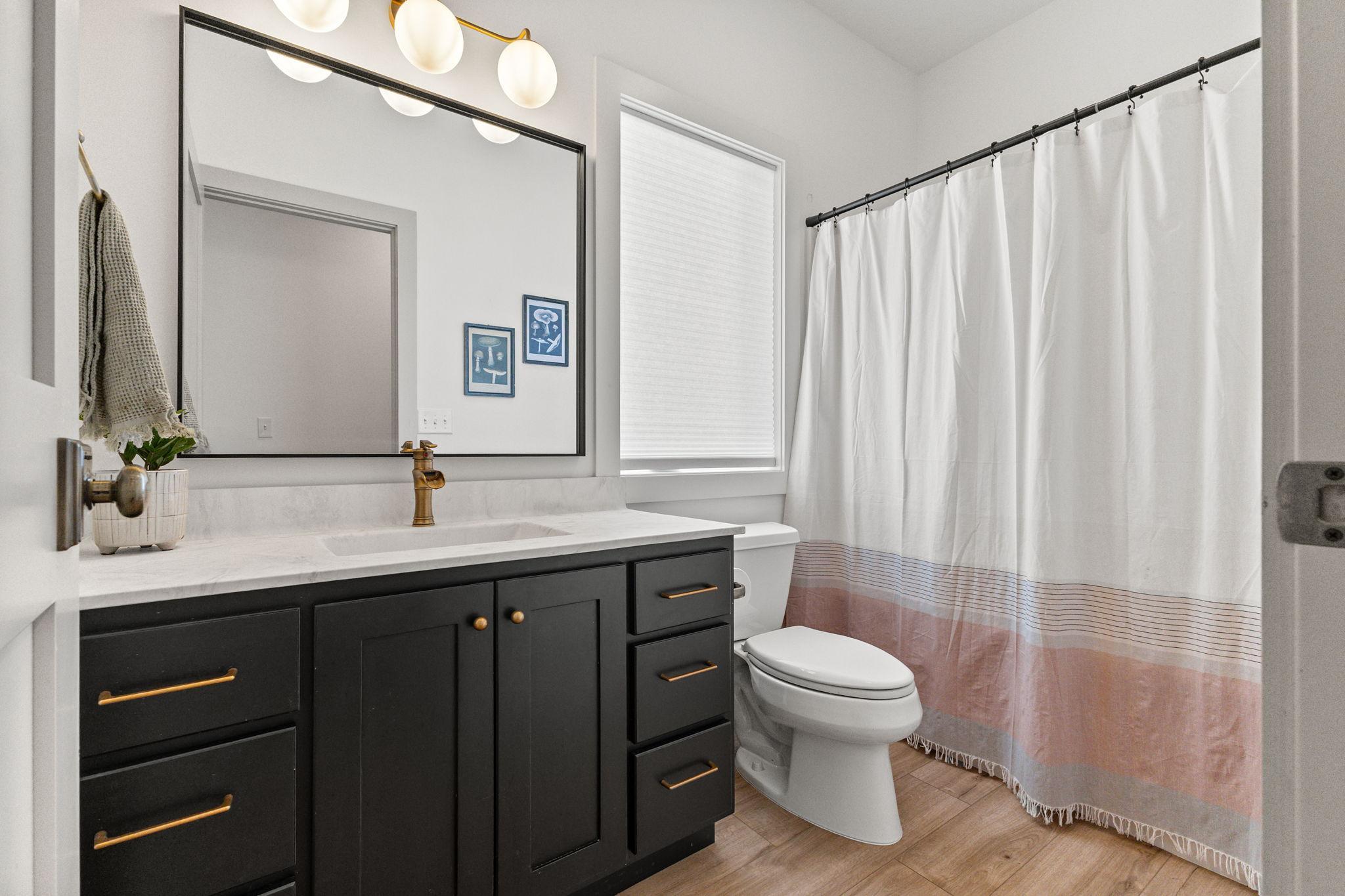 4940 River Oaks Road