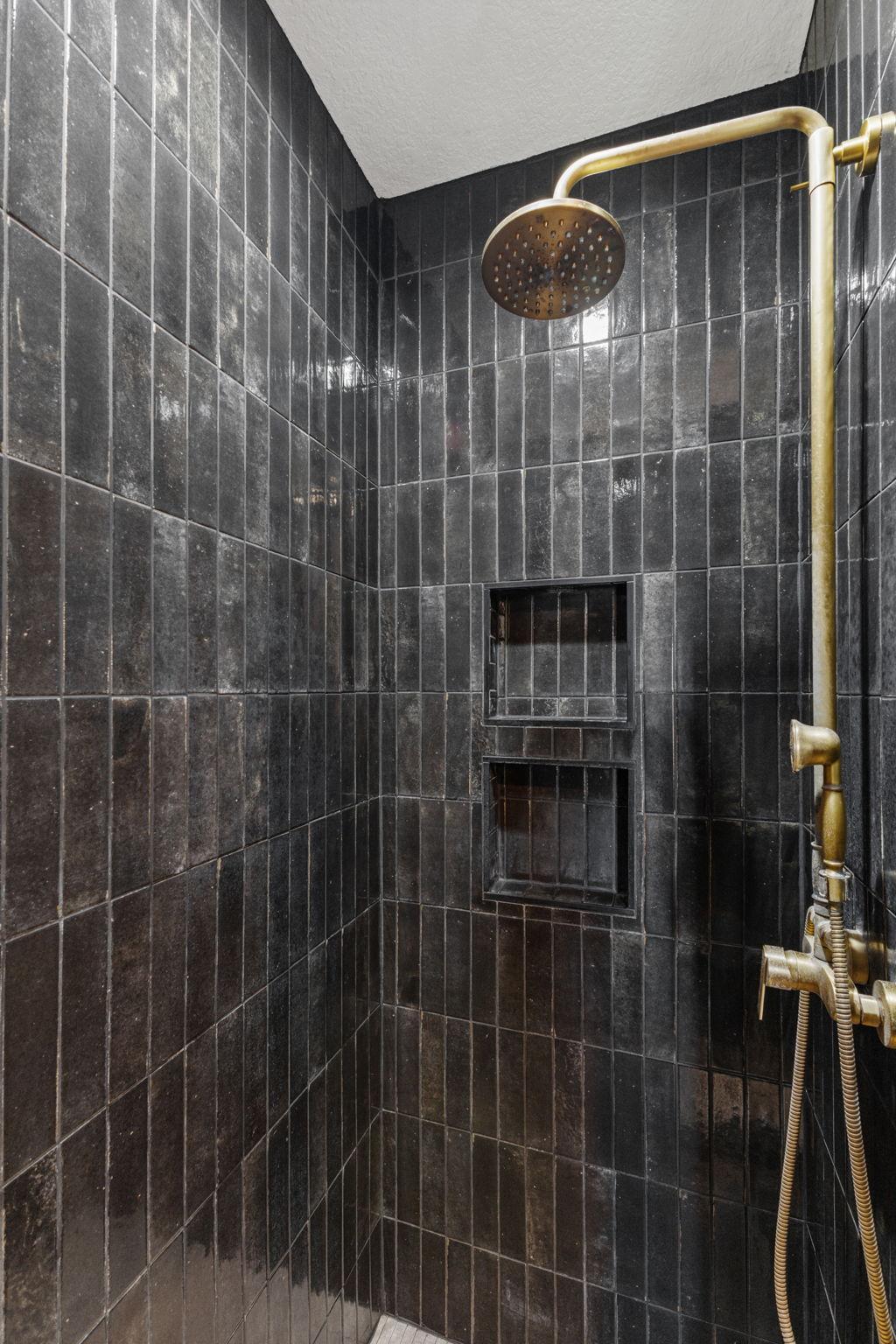 4940 River Oaks Road