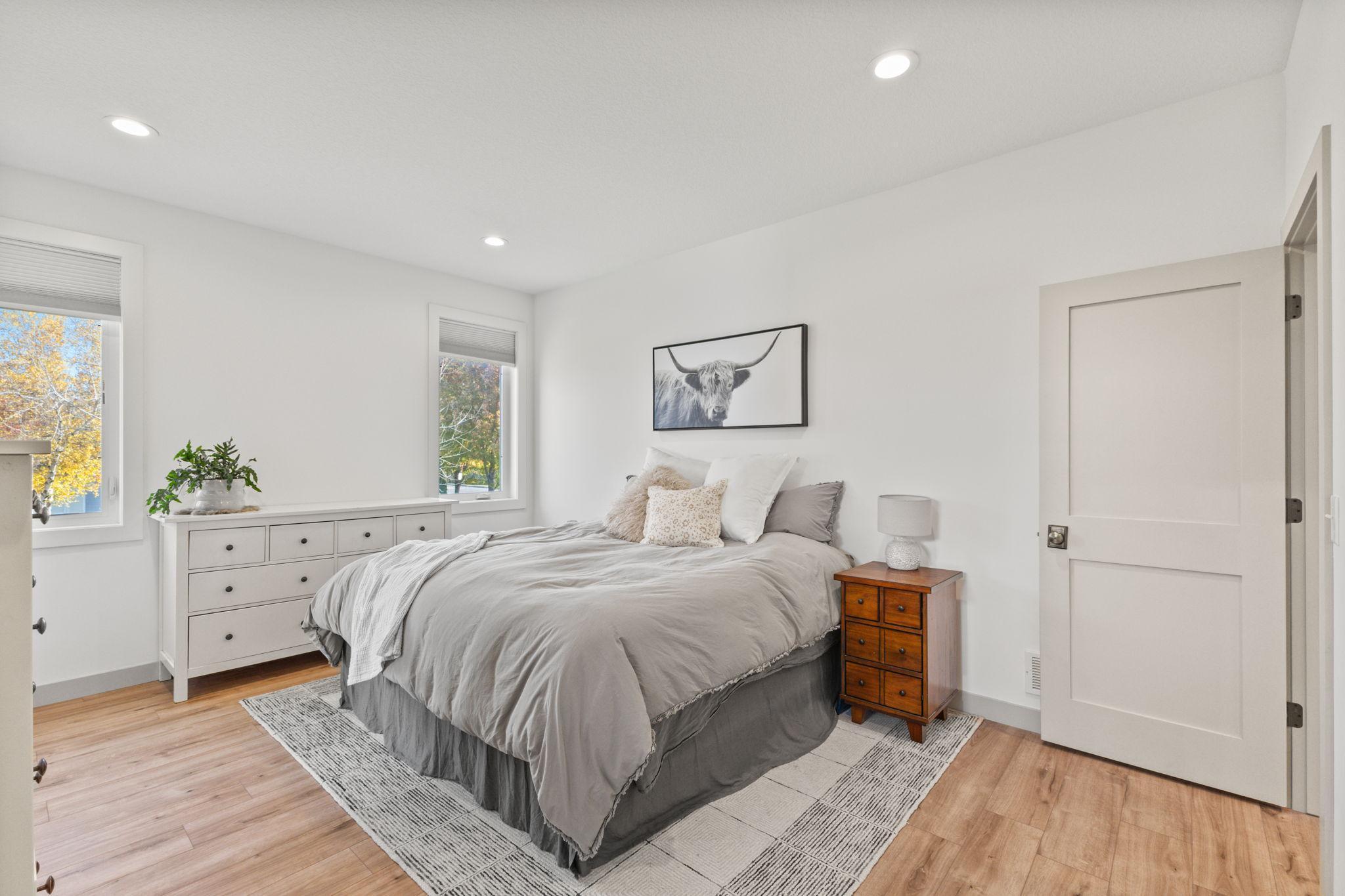 4940 River Oaks Road