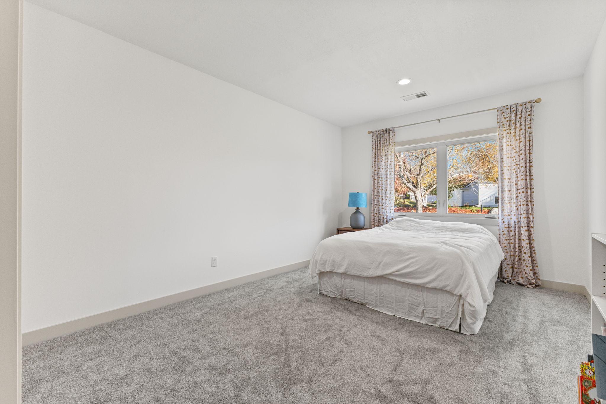 4940 River Oaks Road