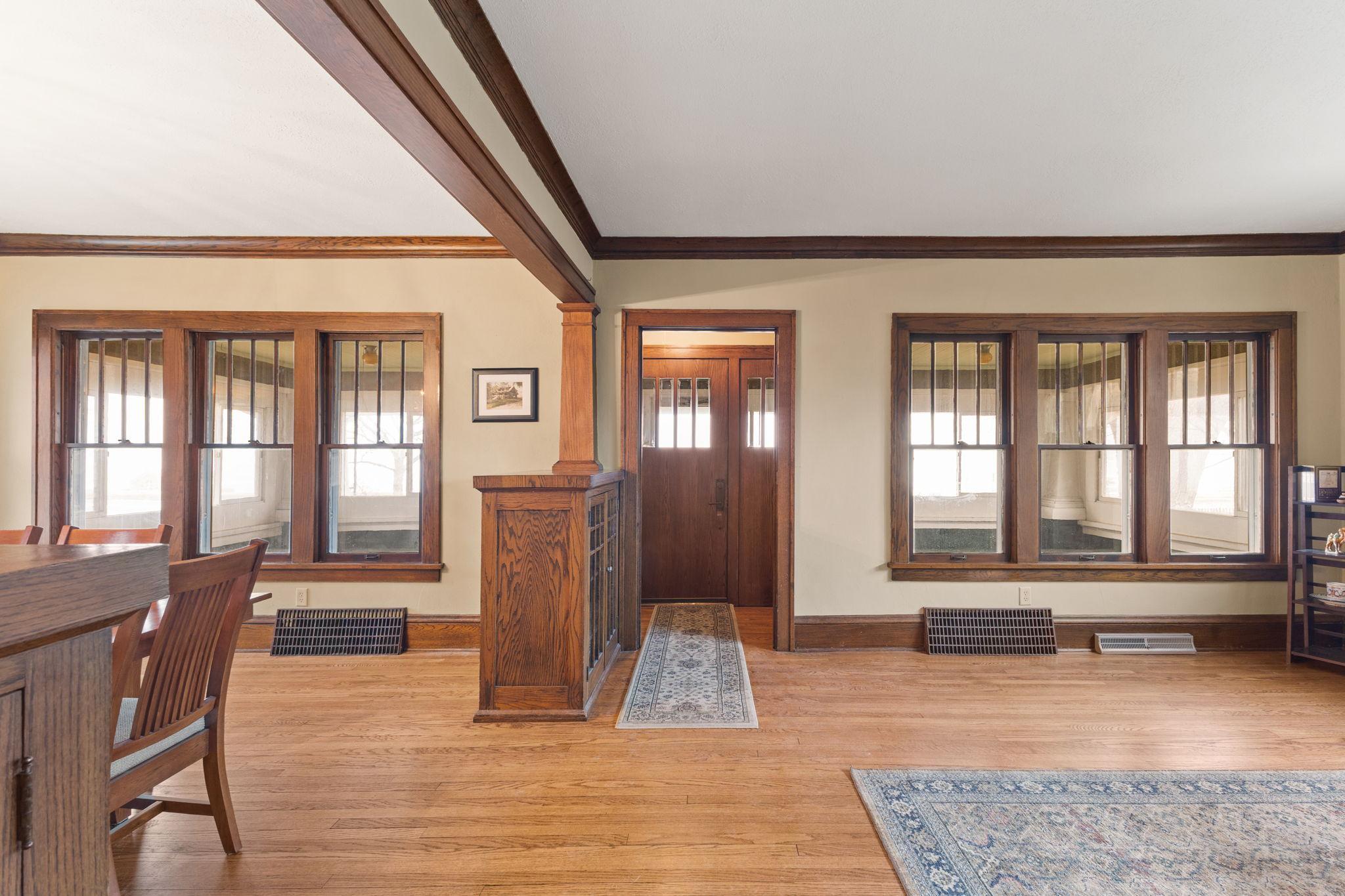 202 Lake Boulevard S