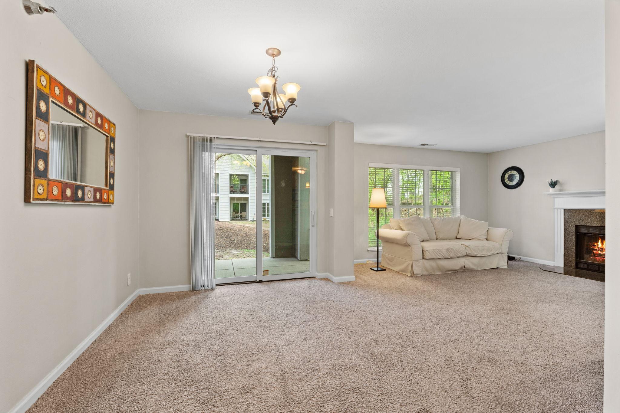 6157 Chasewood Parkway Unit: 102