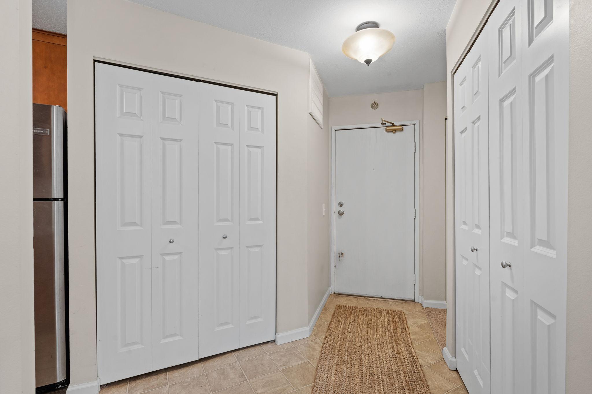 6157 Chasewood Parkway Unit: 102