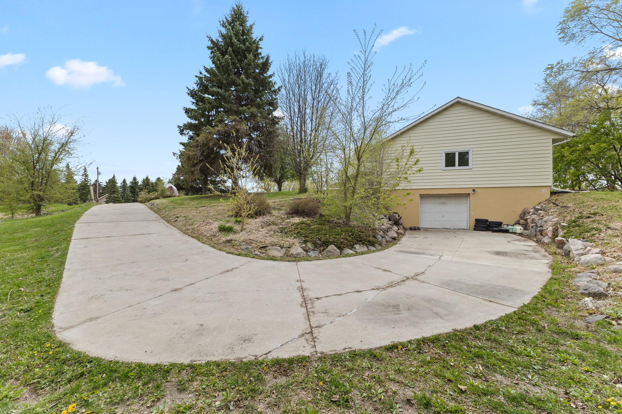 525 County Road 12 S