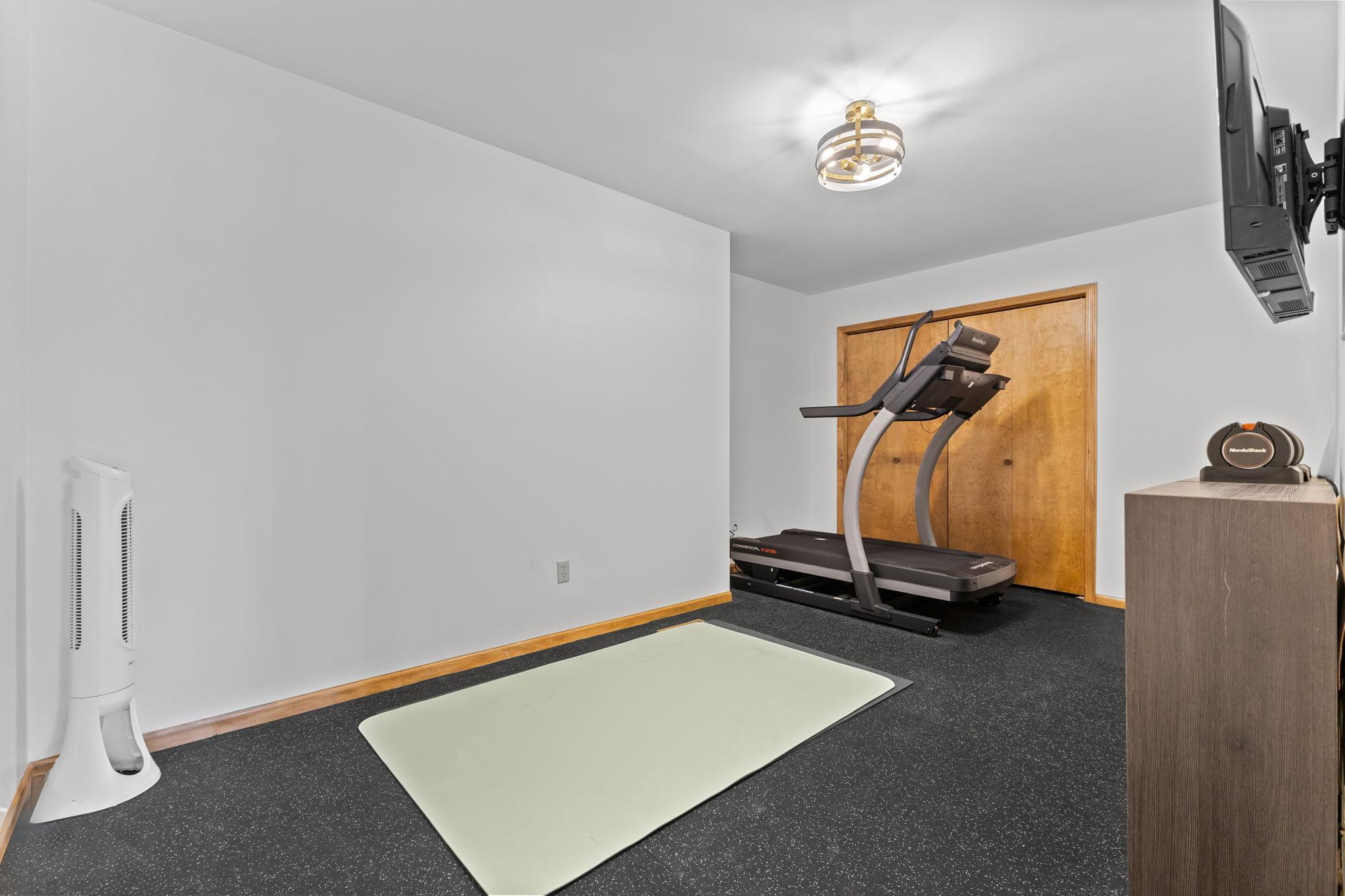 525 County Road 12 S