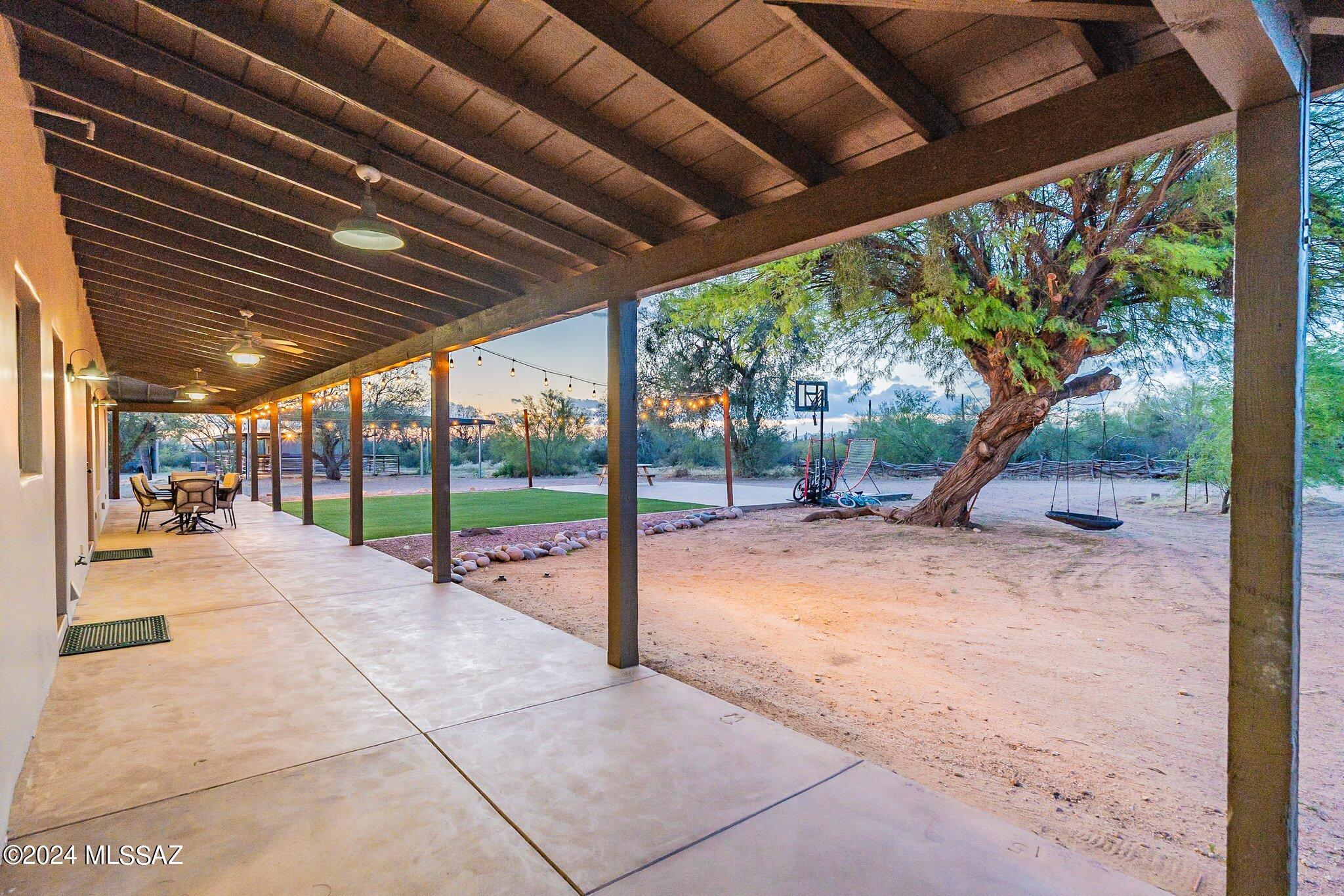 32400 E Grand Valley Drive