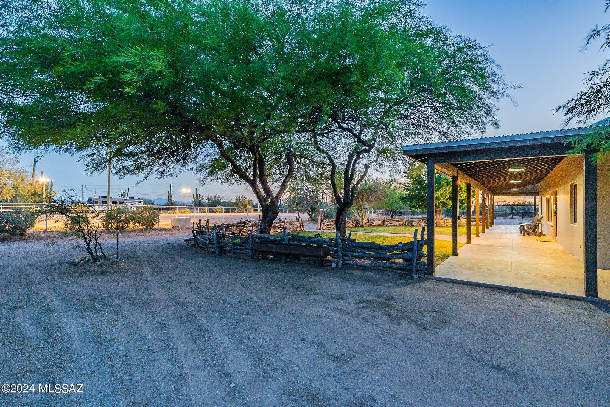 32400 E Grand Valley Drive