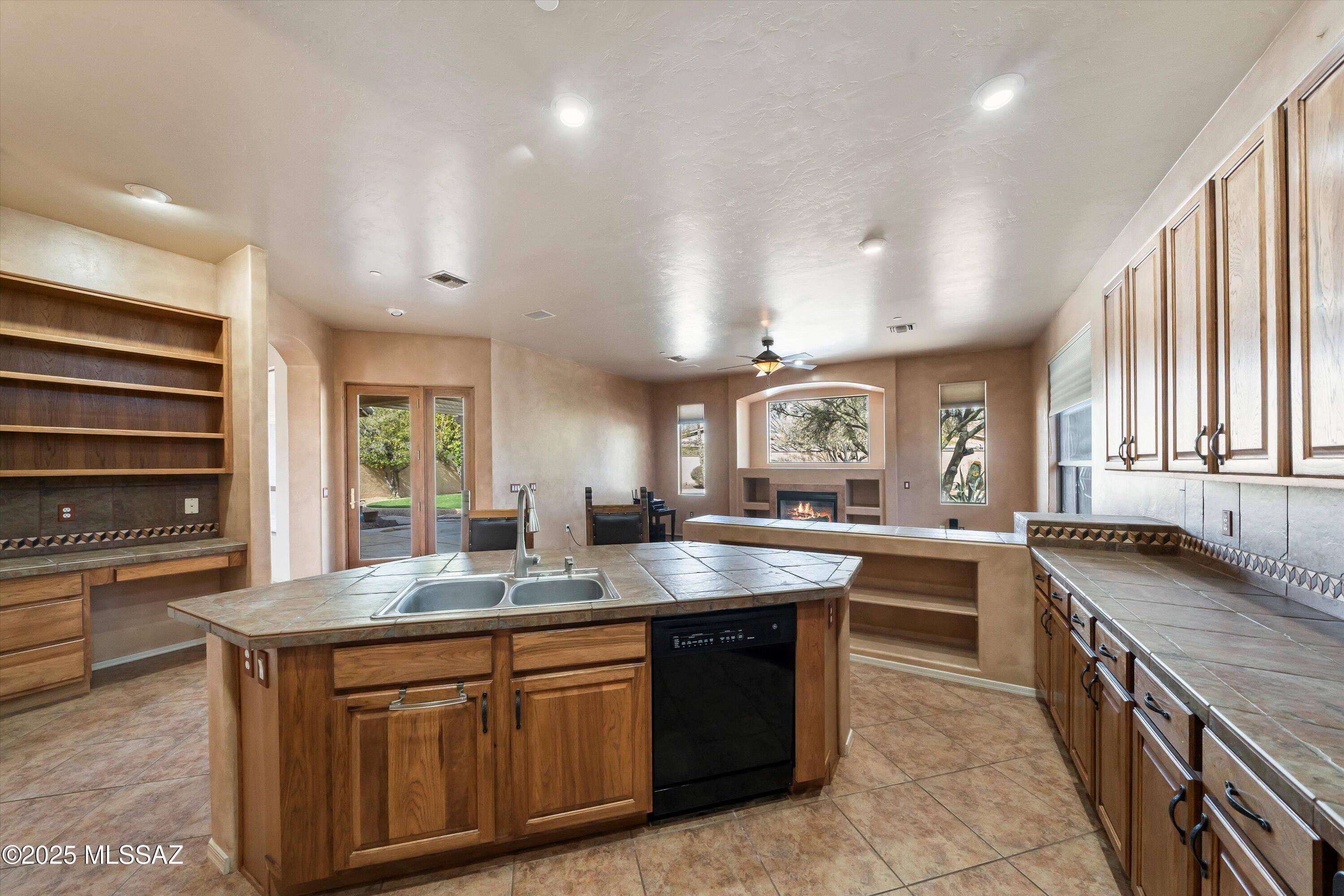 1630 W Copper Ridge Drive