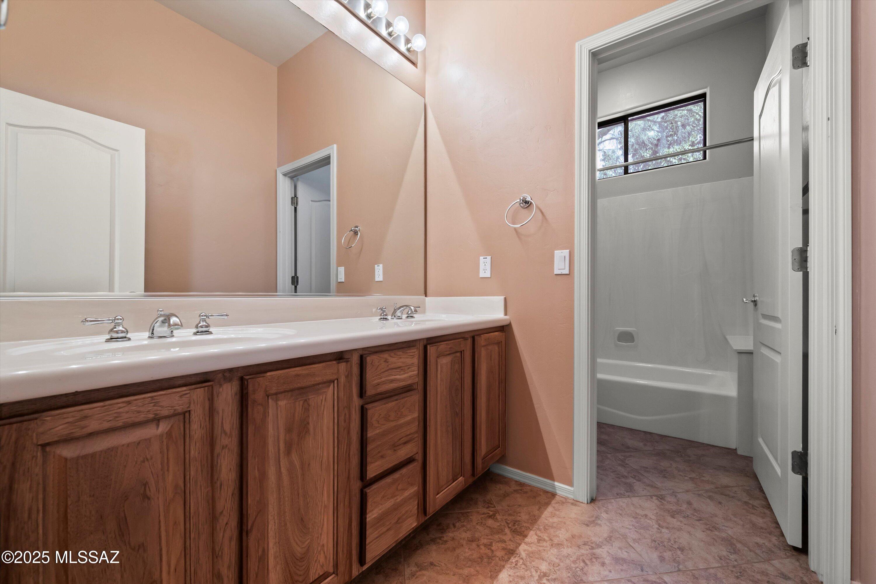 1630 W Copper Ridge Drive