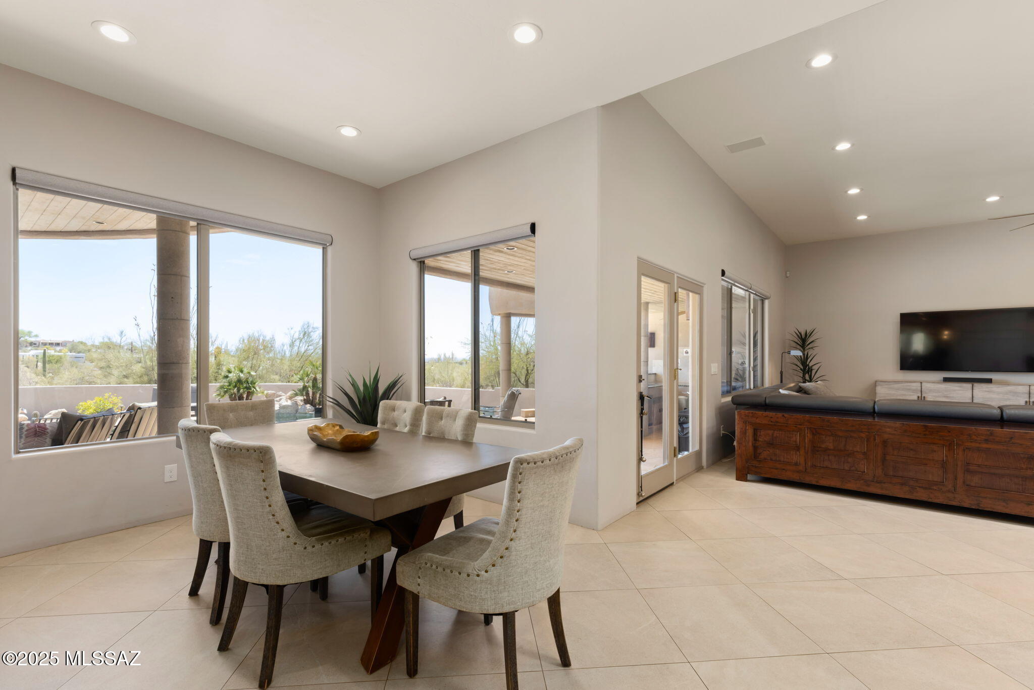 2292 E Ancient Mesa Lane