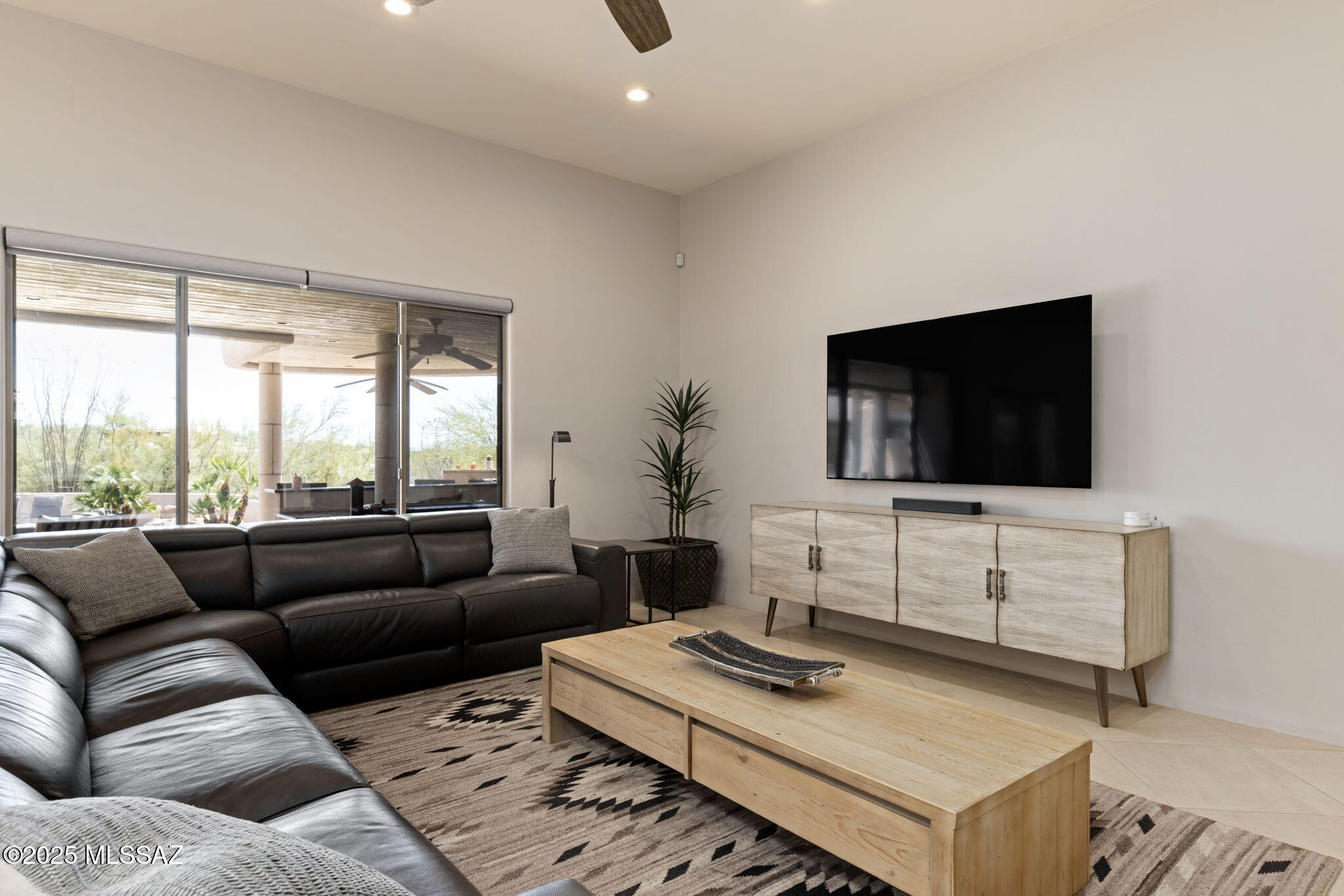 2292 E Ancient Mesa Lane