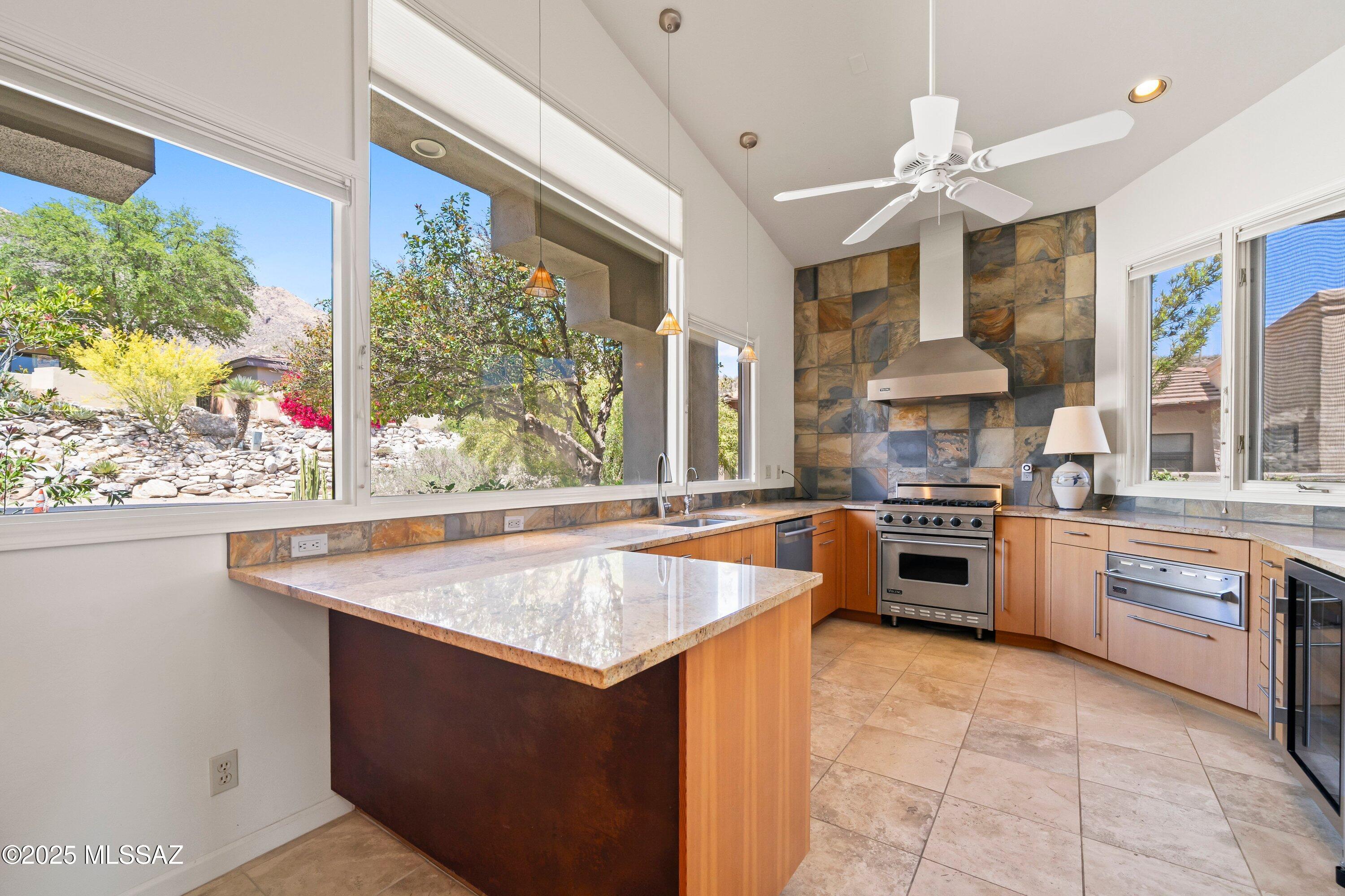 5610 E Paseo Lomas
