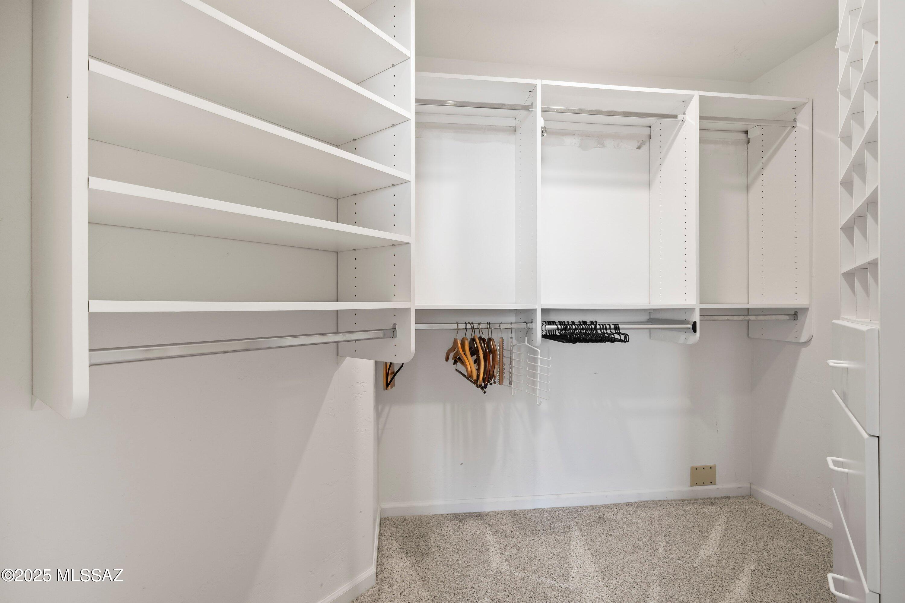 5610 E Paseo Lomas