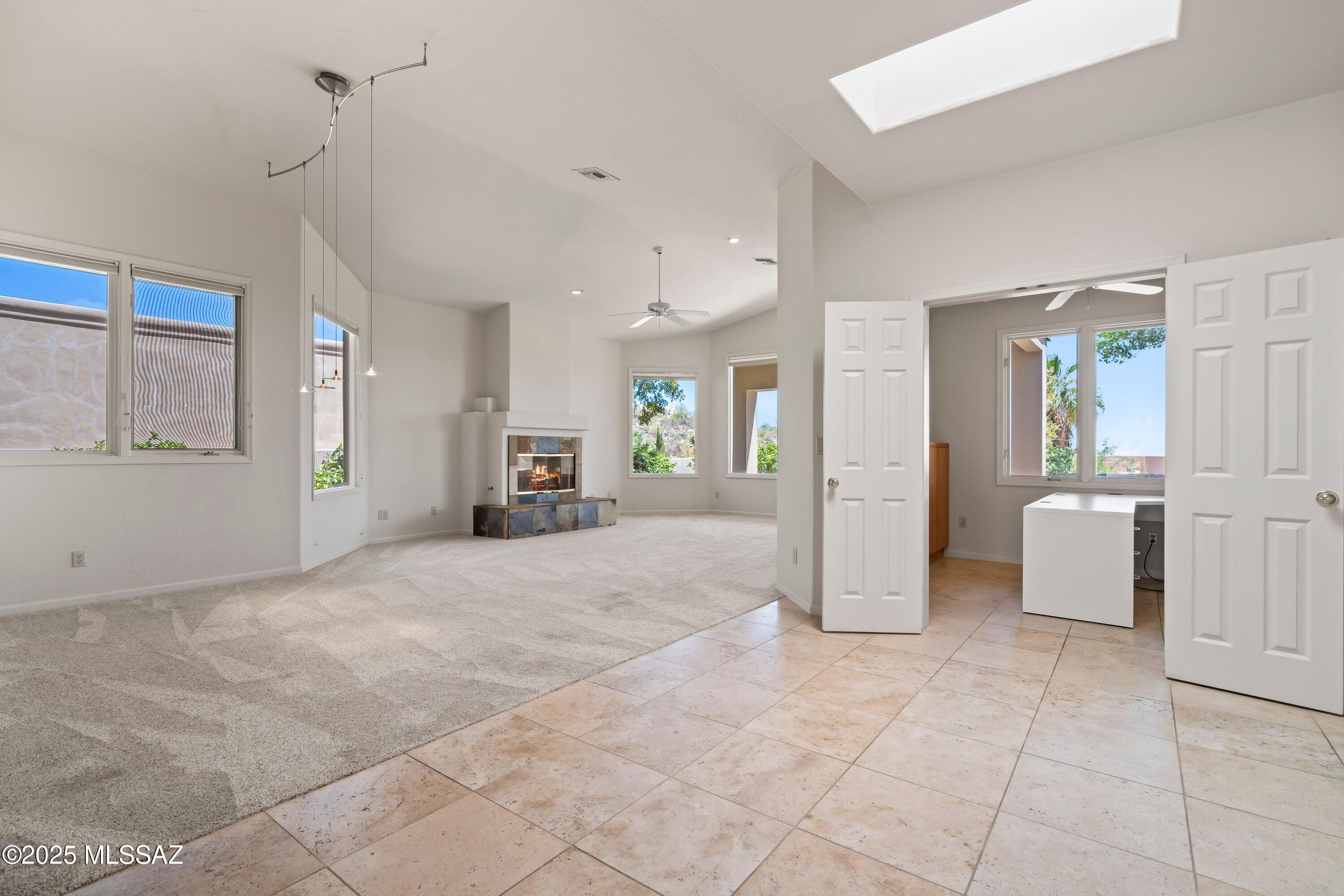 5610 E Paseo Lomas