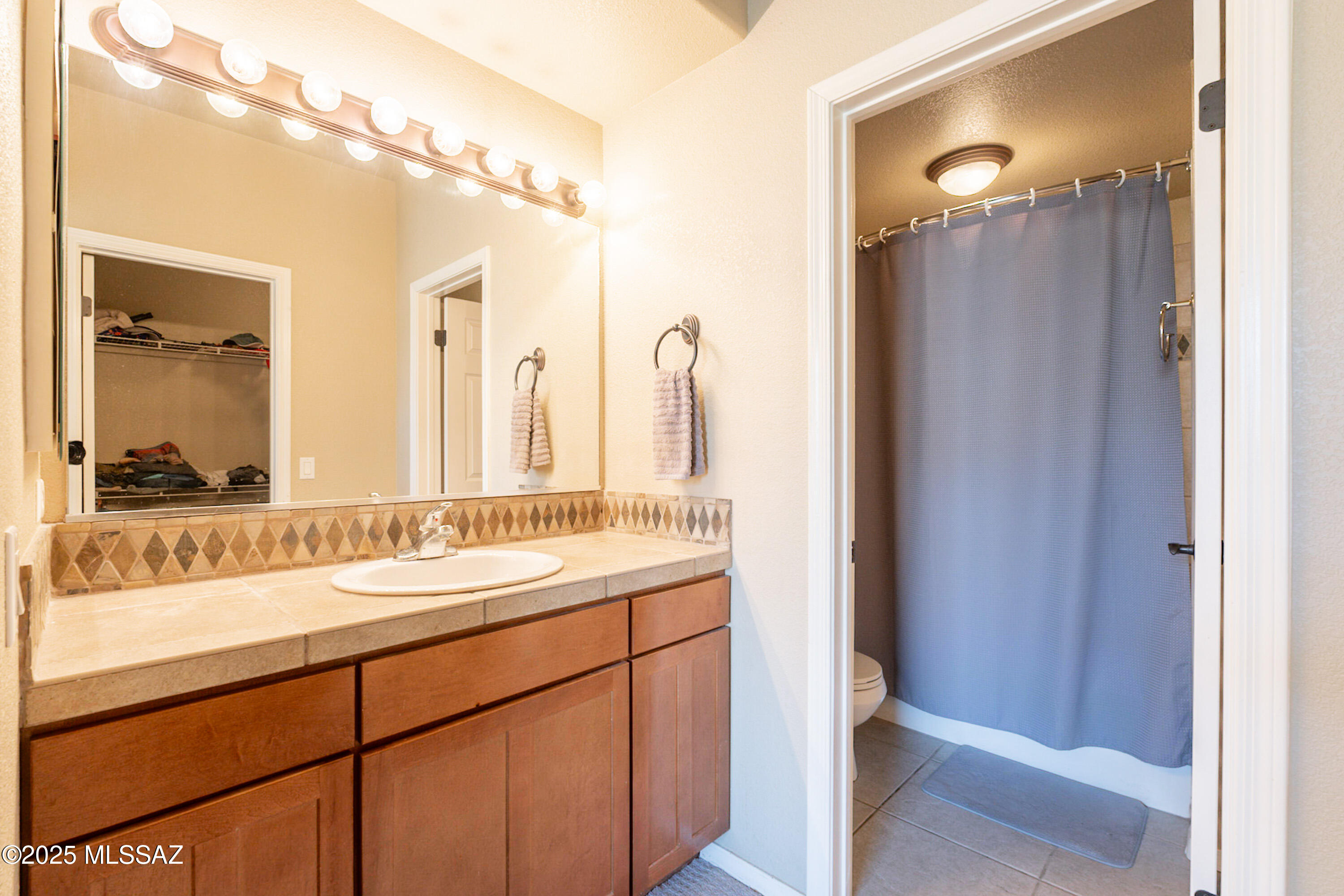 7050 E Sunrise Drive 16203
