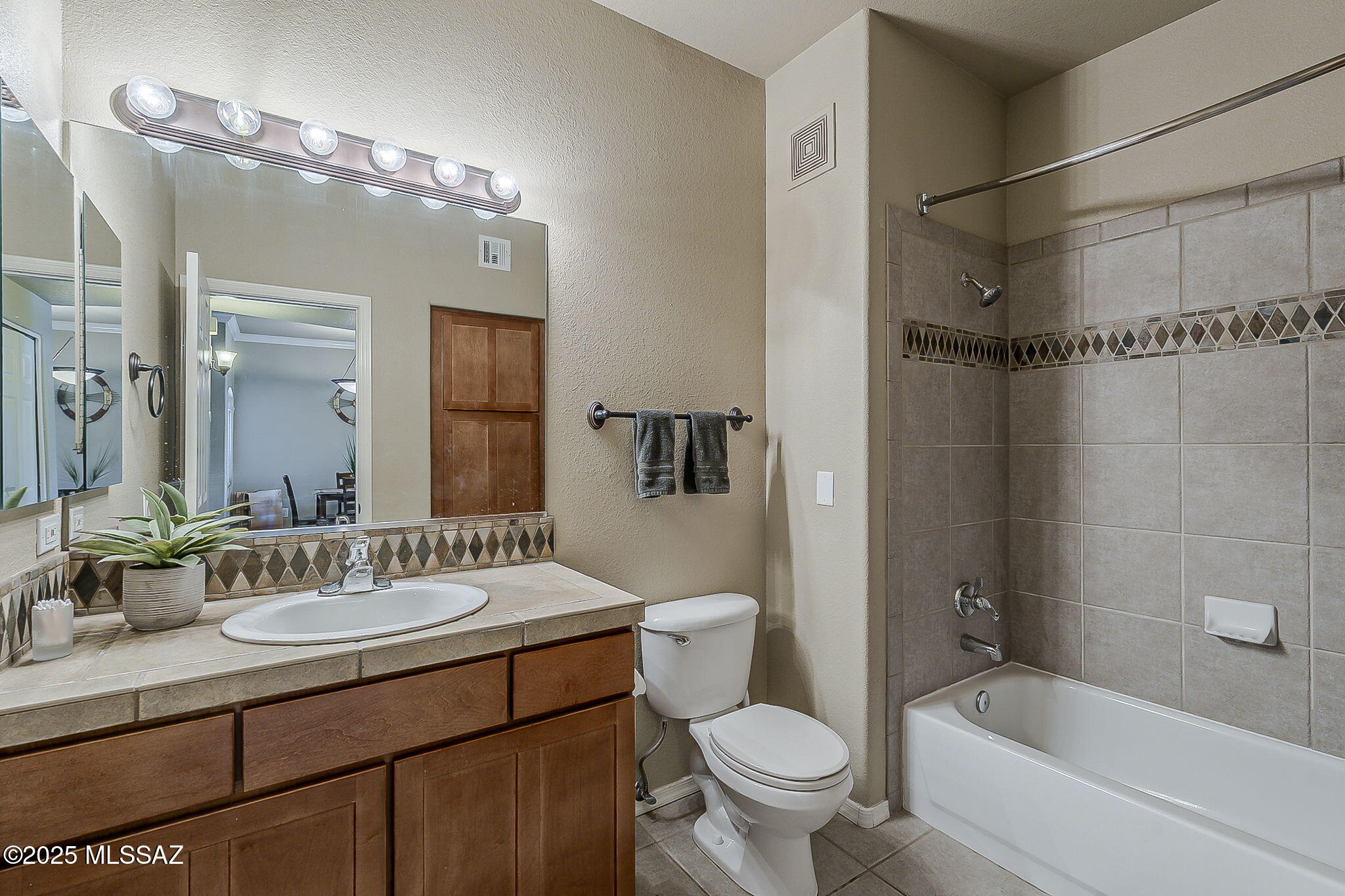 7050 E Sunrise Drive 16203