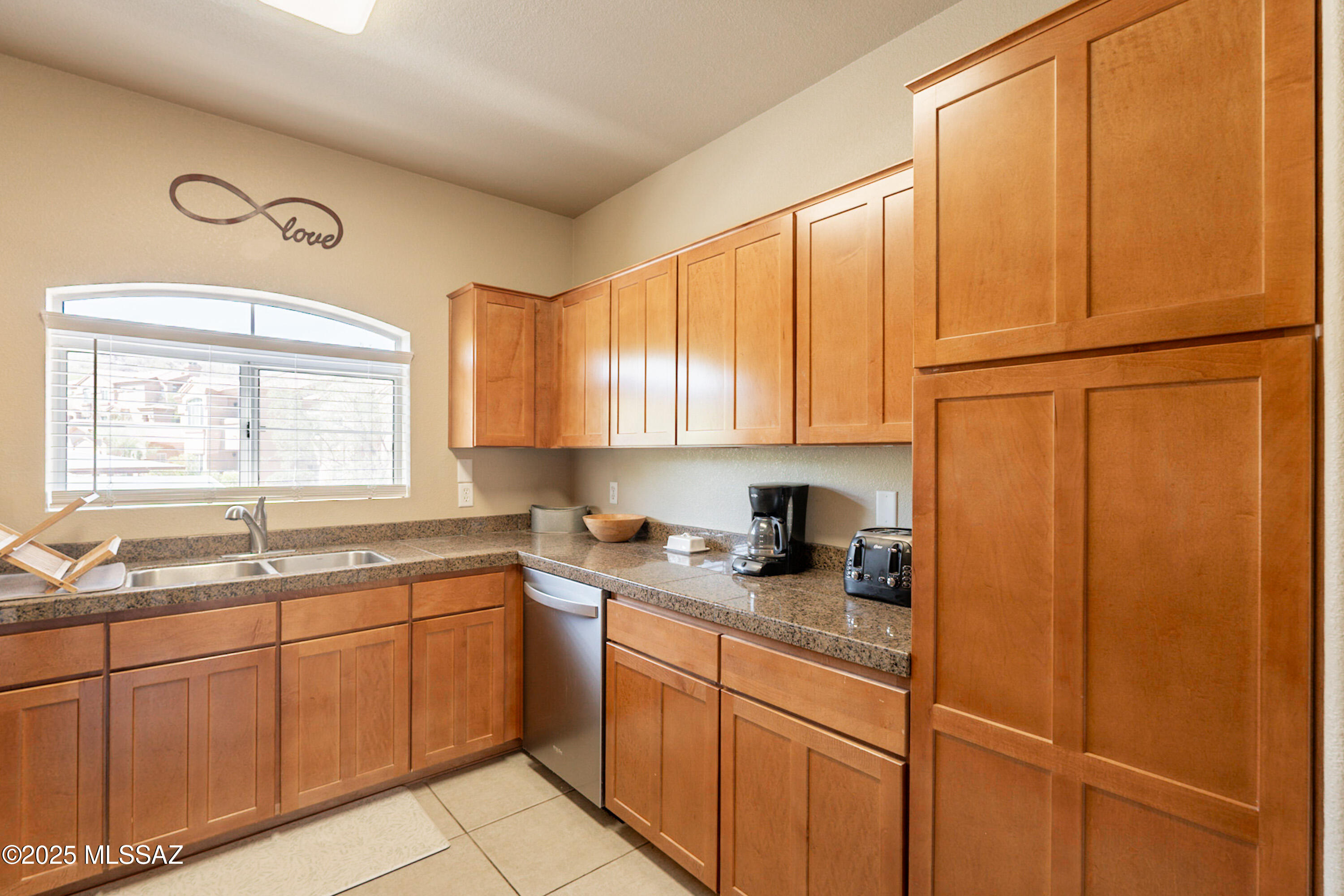 7050 E Sunrise Drive 16203