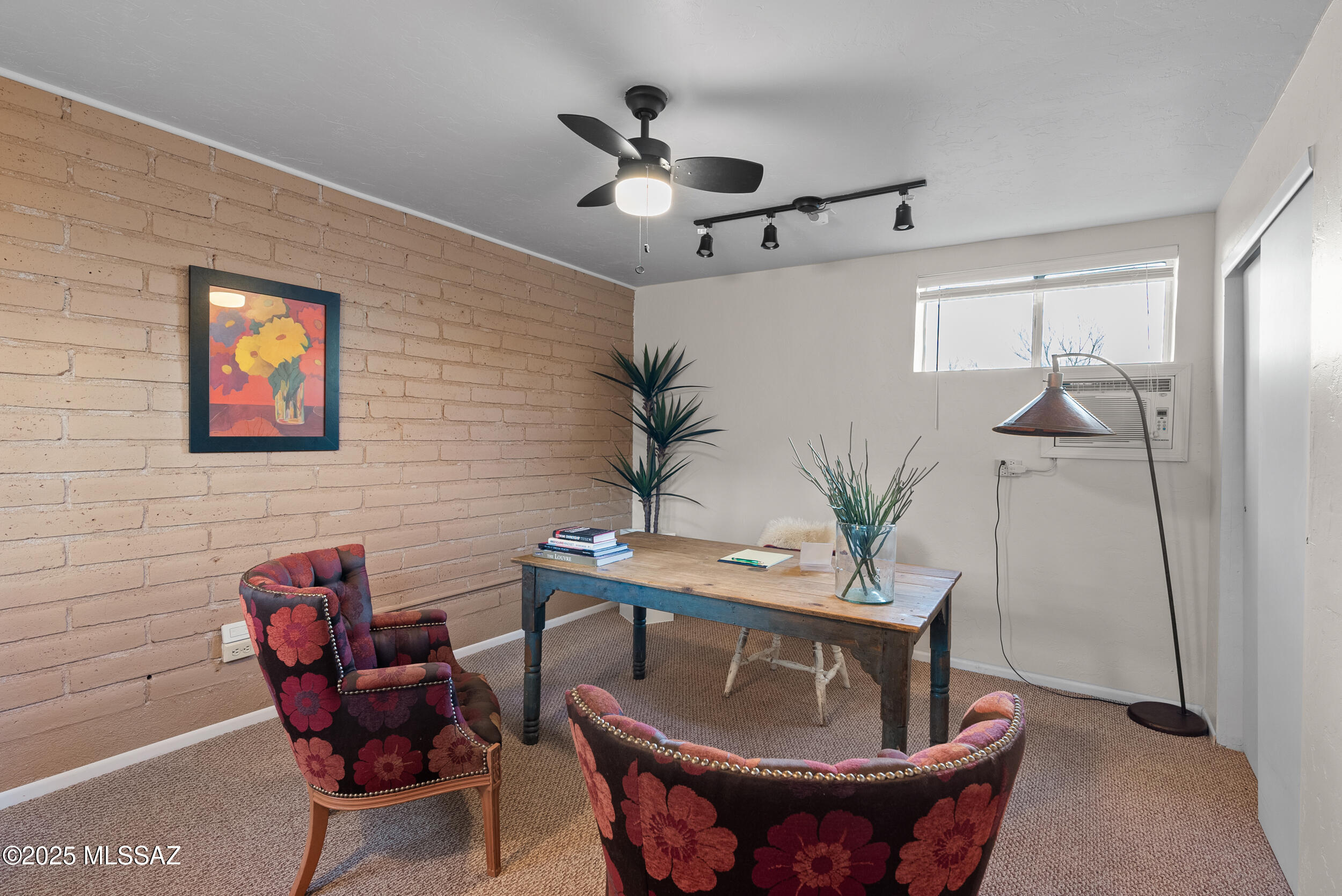 6015 N Camino De Santa Valera