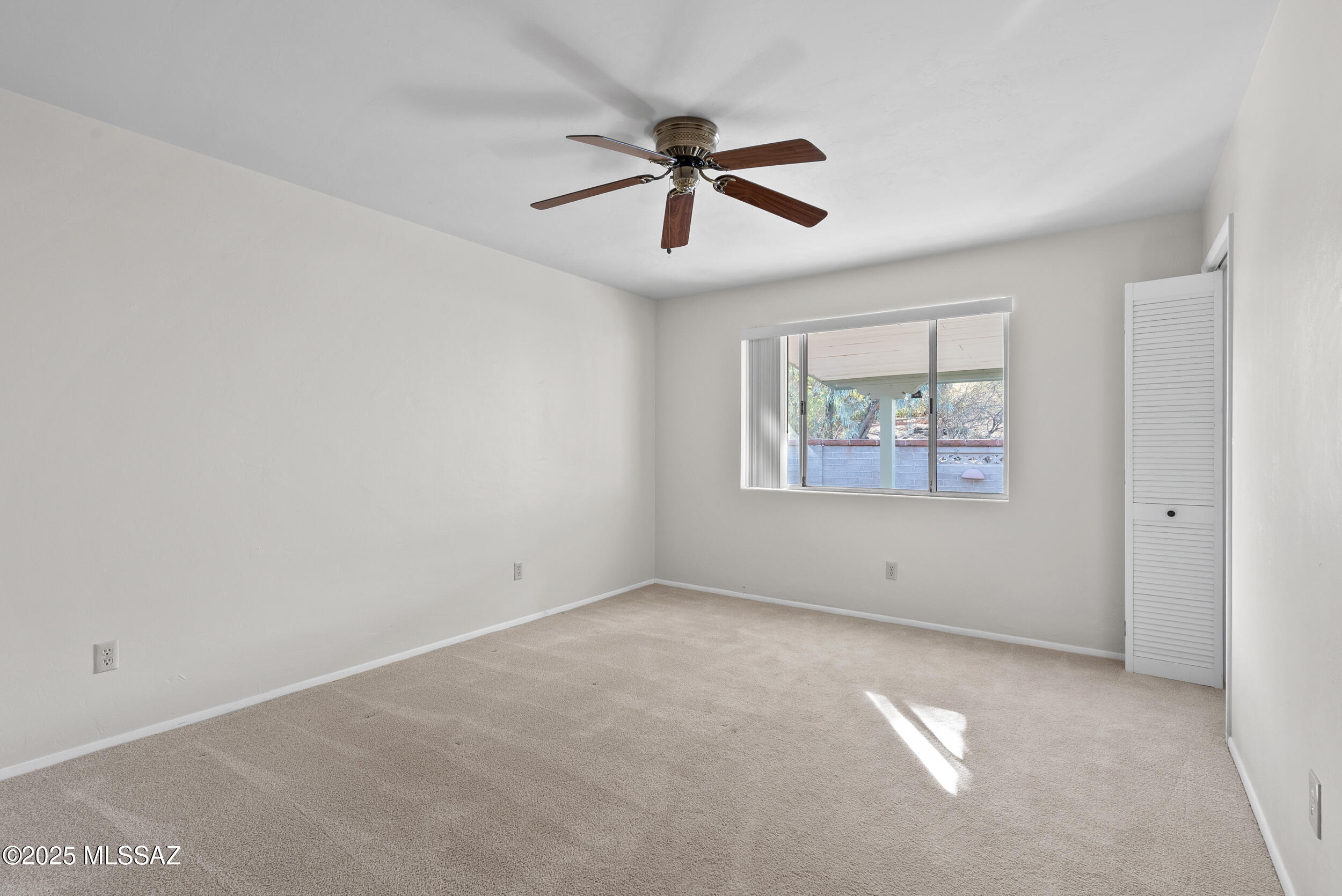 6015 N Camino De Santa Valera