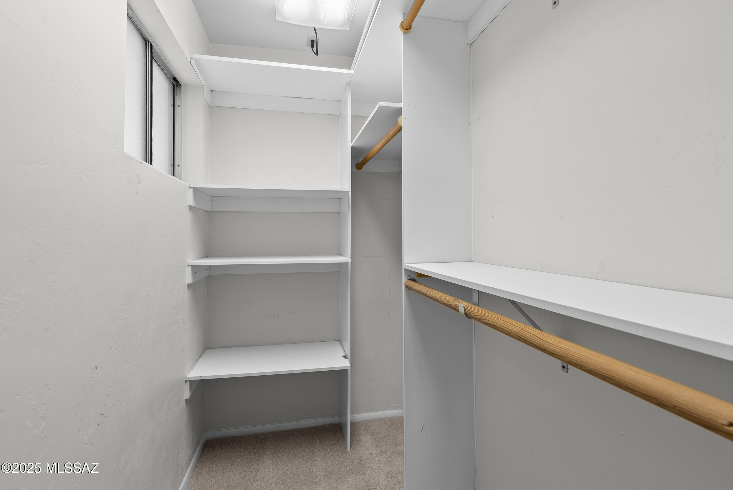 6015 N Camino De Santa Valera