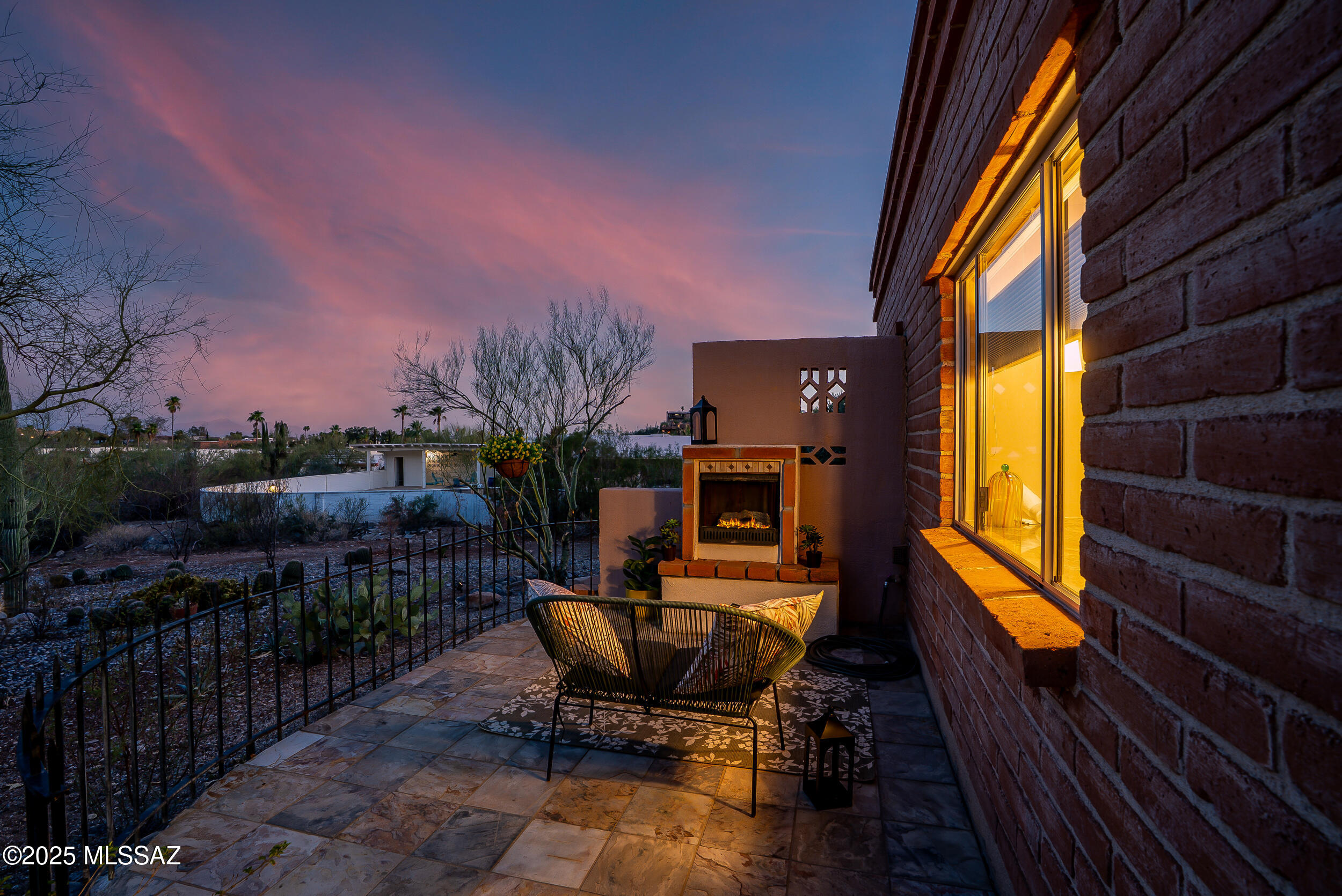 6015 N Camino De Santa Valera