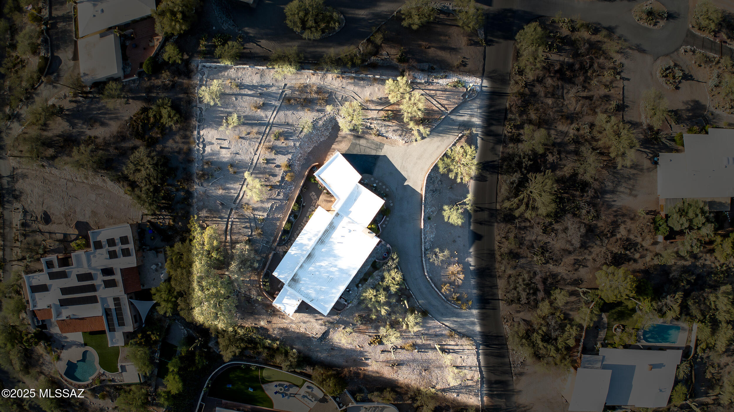 6015 N Camino De Santa Valera