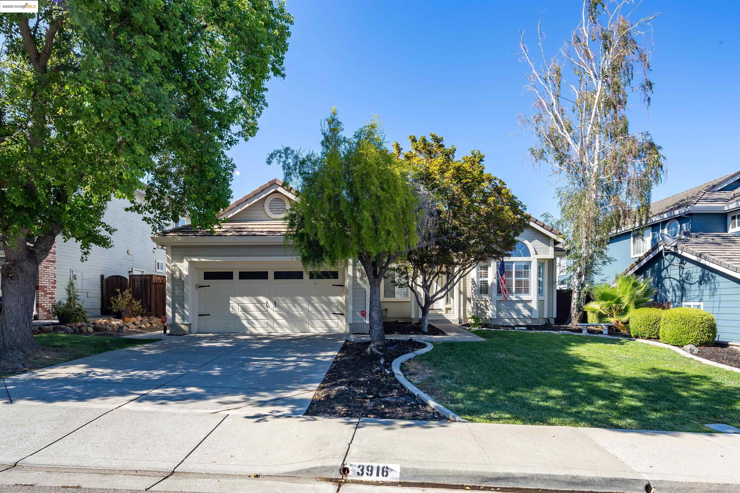 3916 Folsom Dr