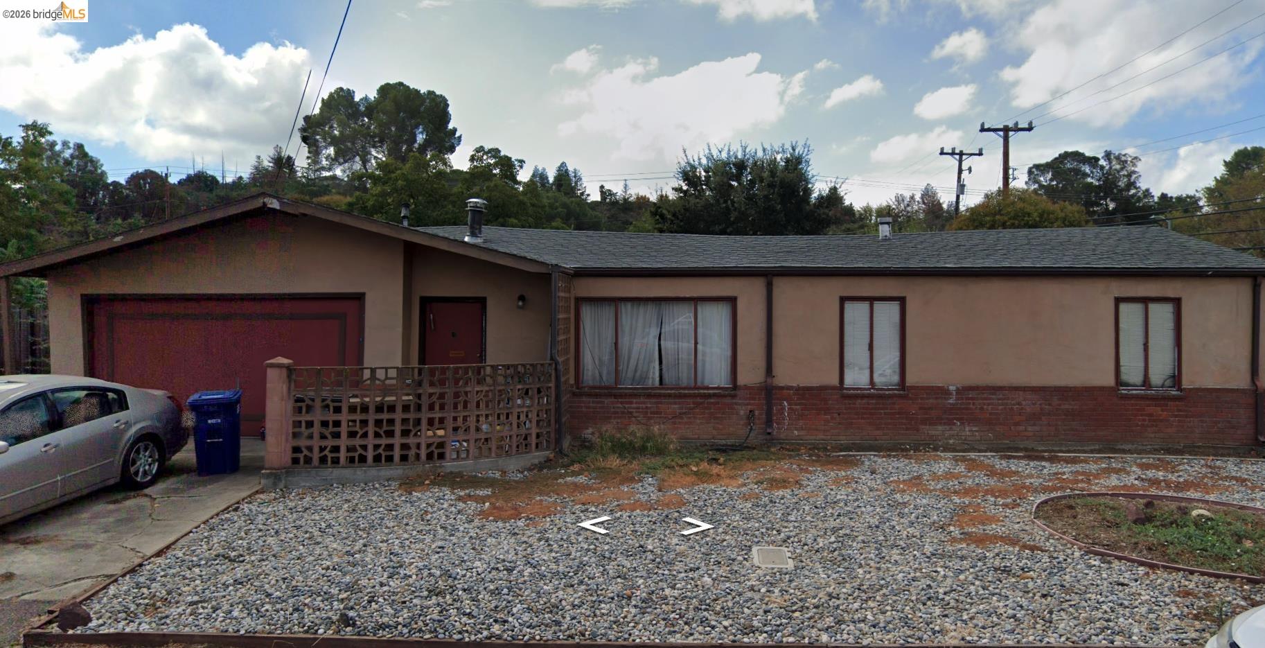 3200 Sheffield Pl