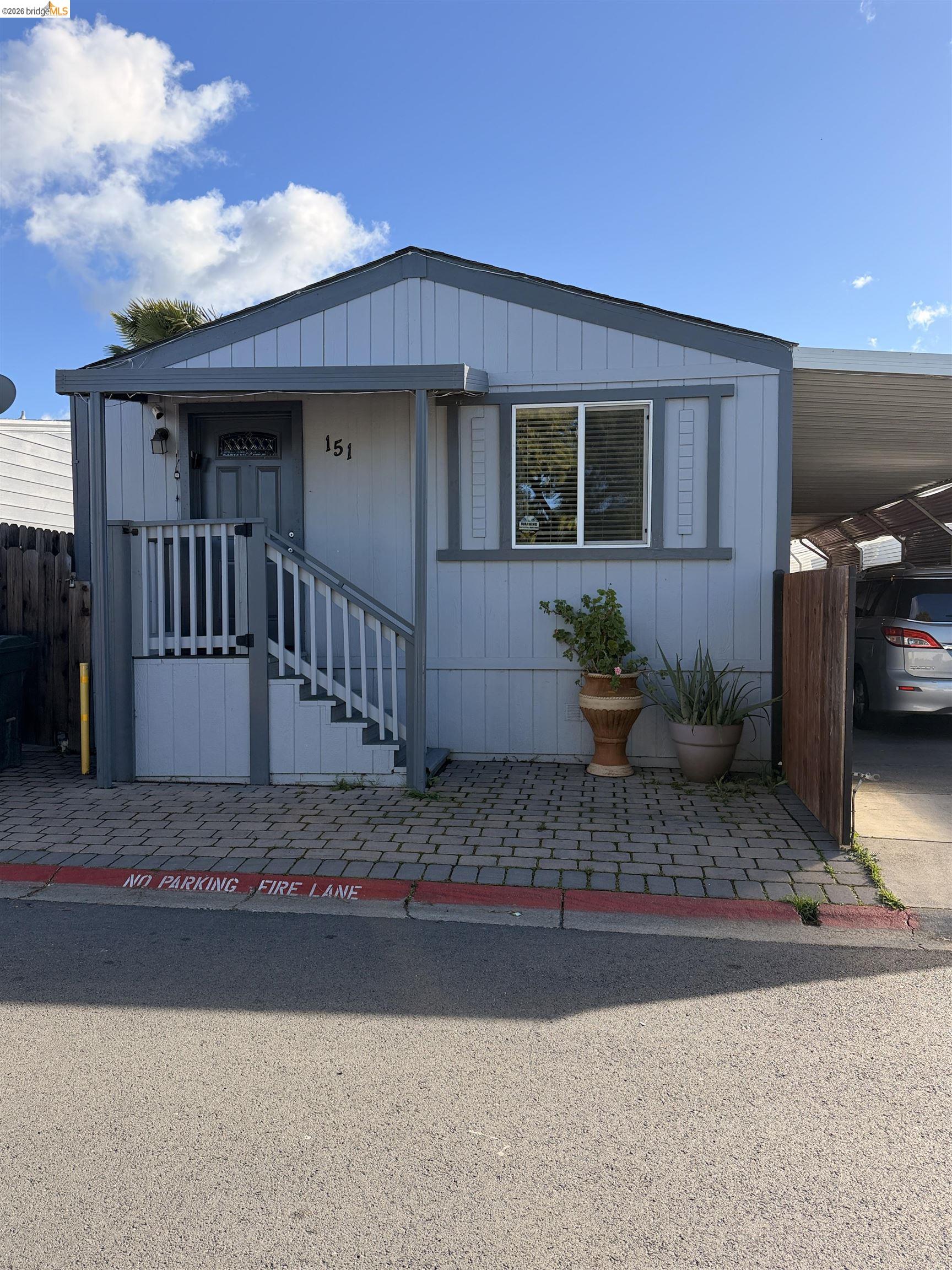 151 Maureen Cir