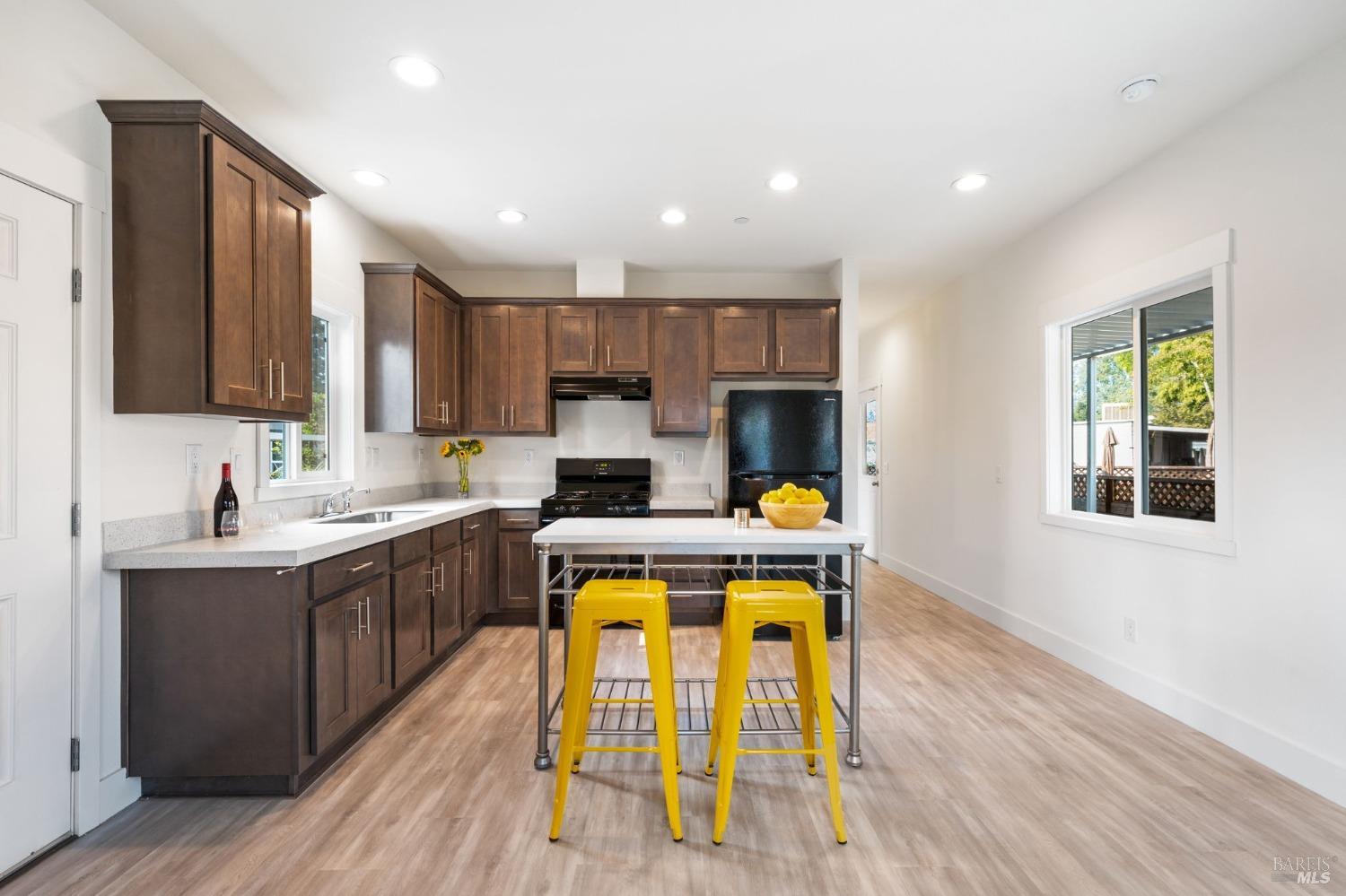 97 Kennedy Lane Unit: 10