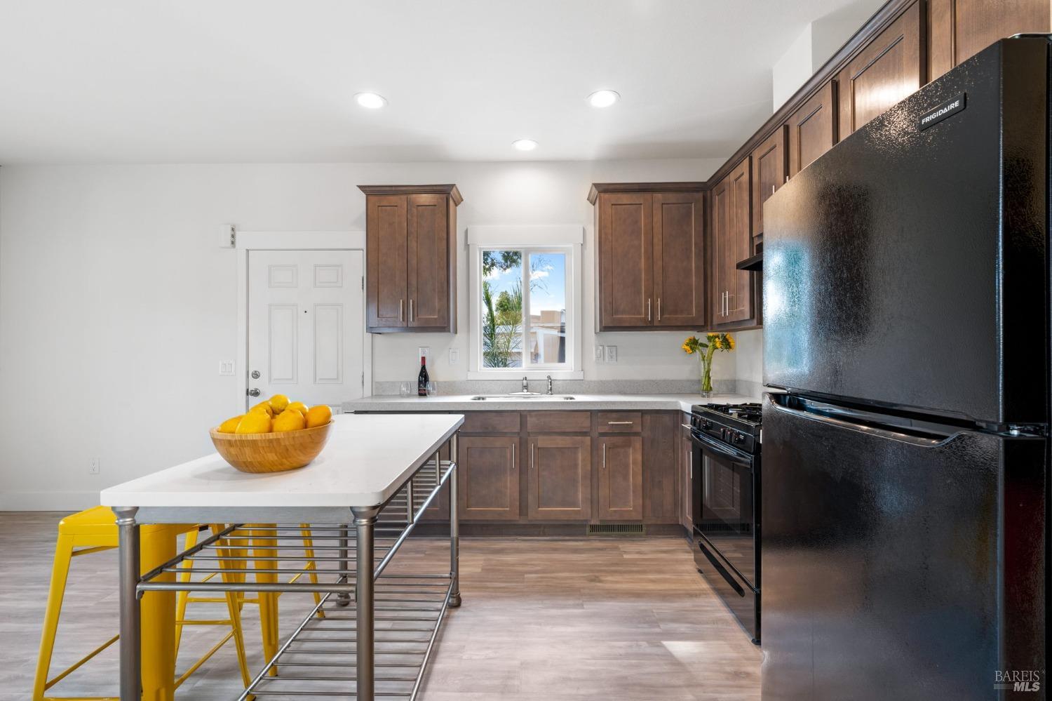 97 Kennedy Lane Unit: 10