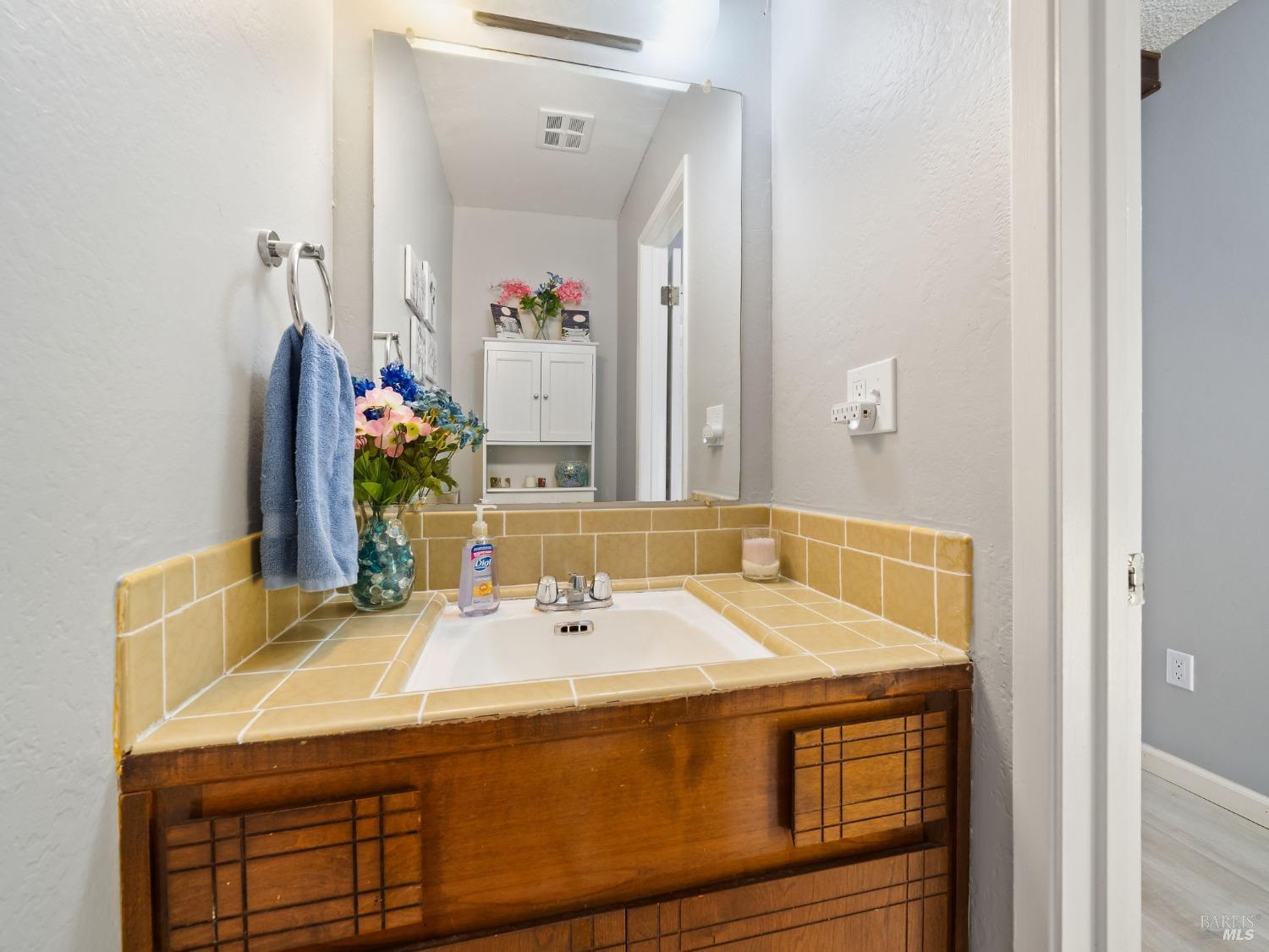 280 San Jacinta Dr #P