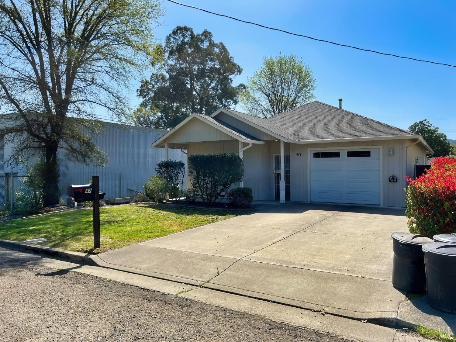 47 N Court Rd