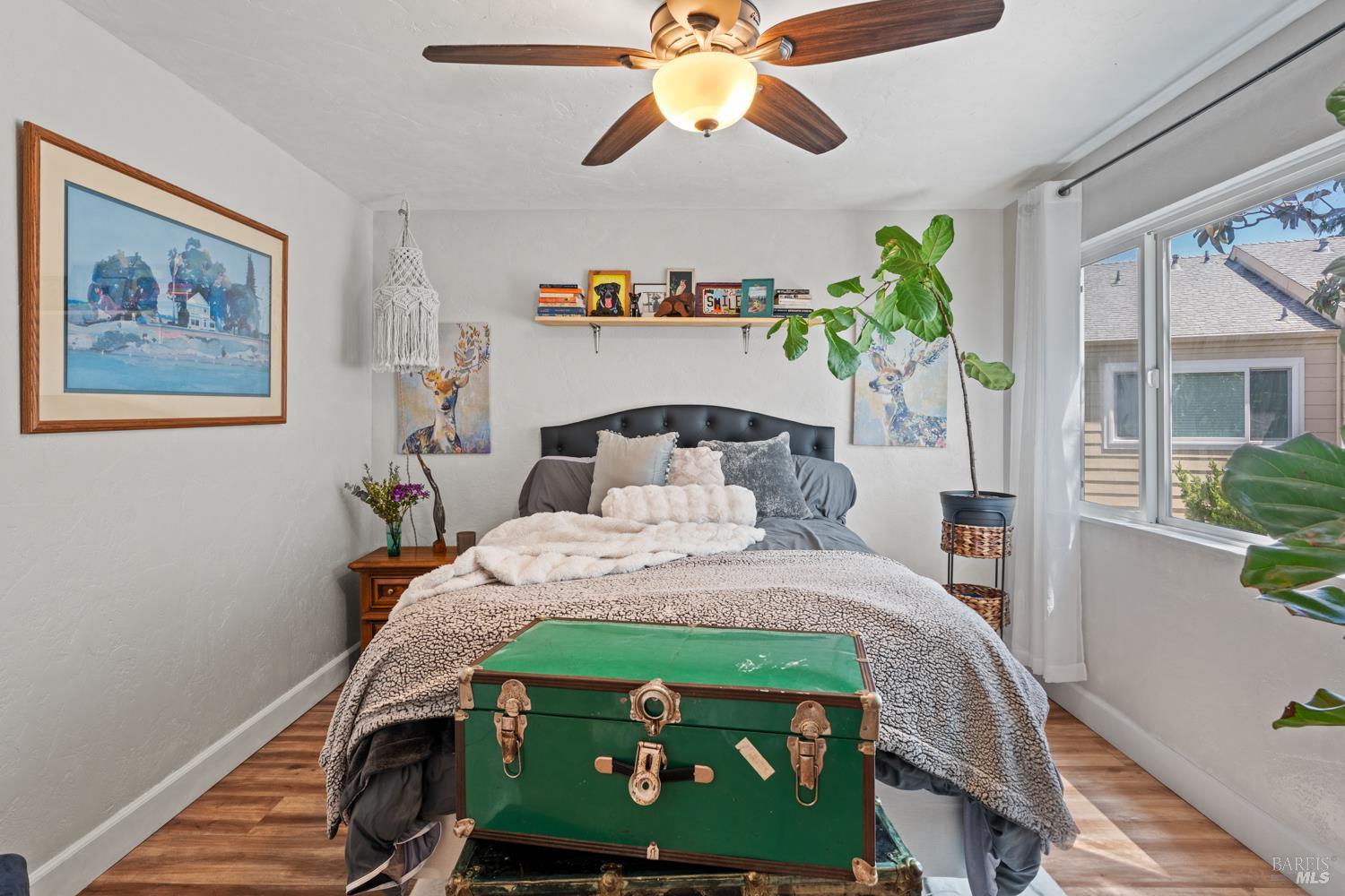 280 San Jacinta Dr #J