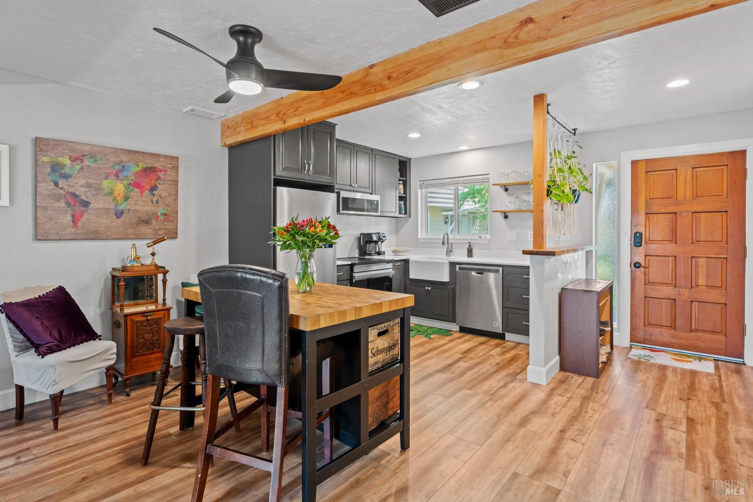 280 San Jacinta Dr #J