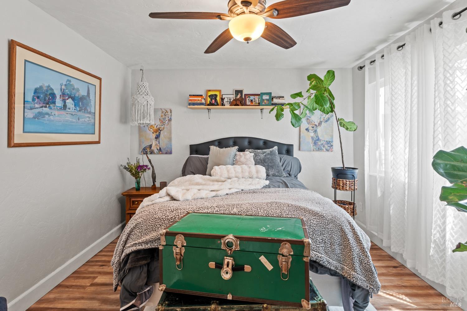 280 San Jacinta Dr #J