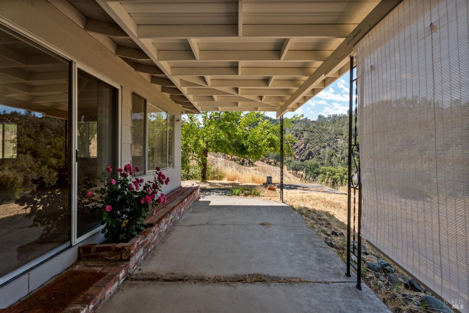 18201 S Highway 101