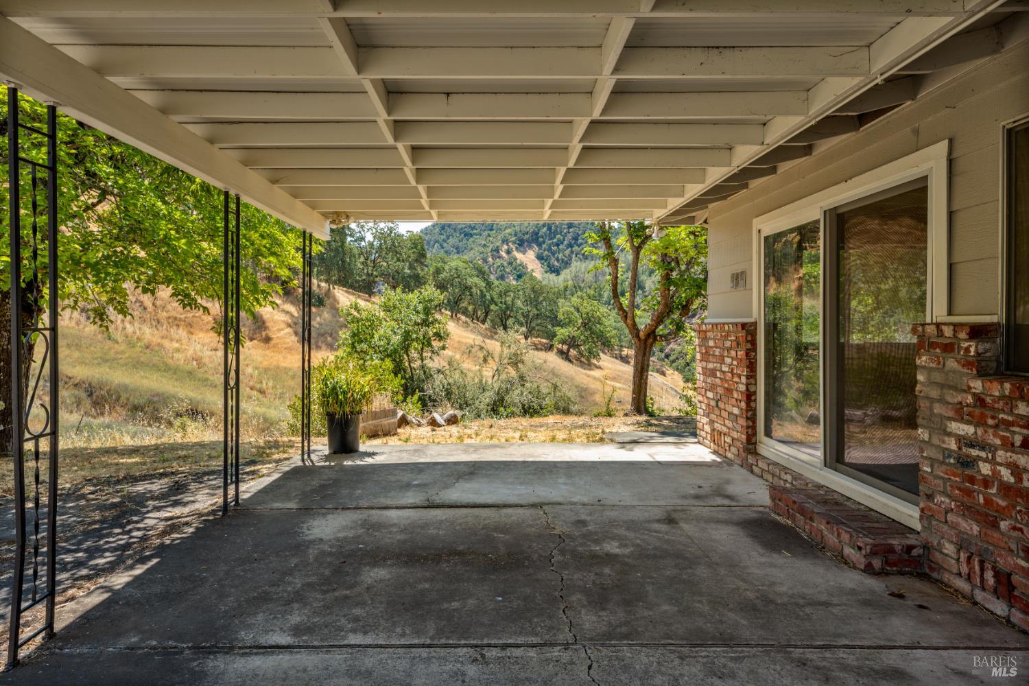 18201 S Highway 101