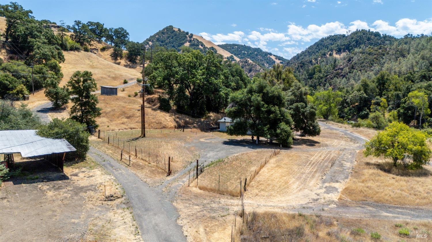 18211 S Highway 101
