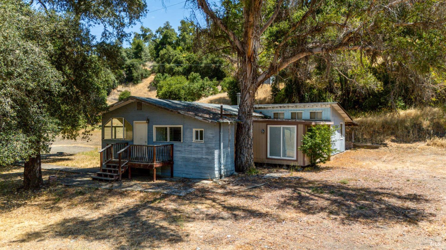 18211 S Highway 101