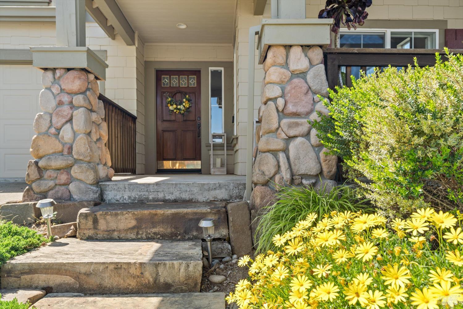 1703 Spur Ridge Lane