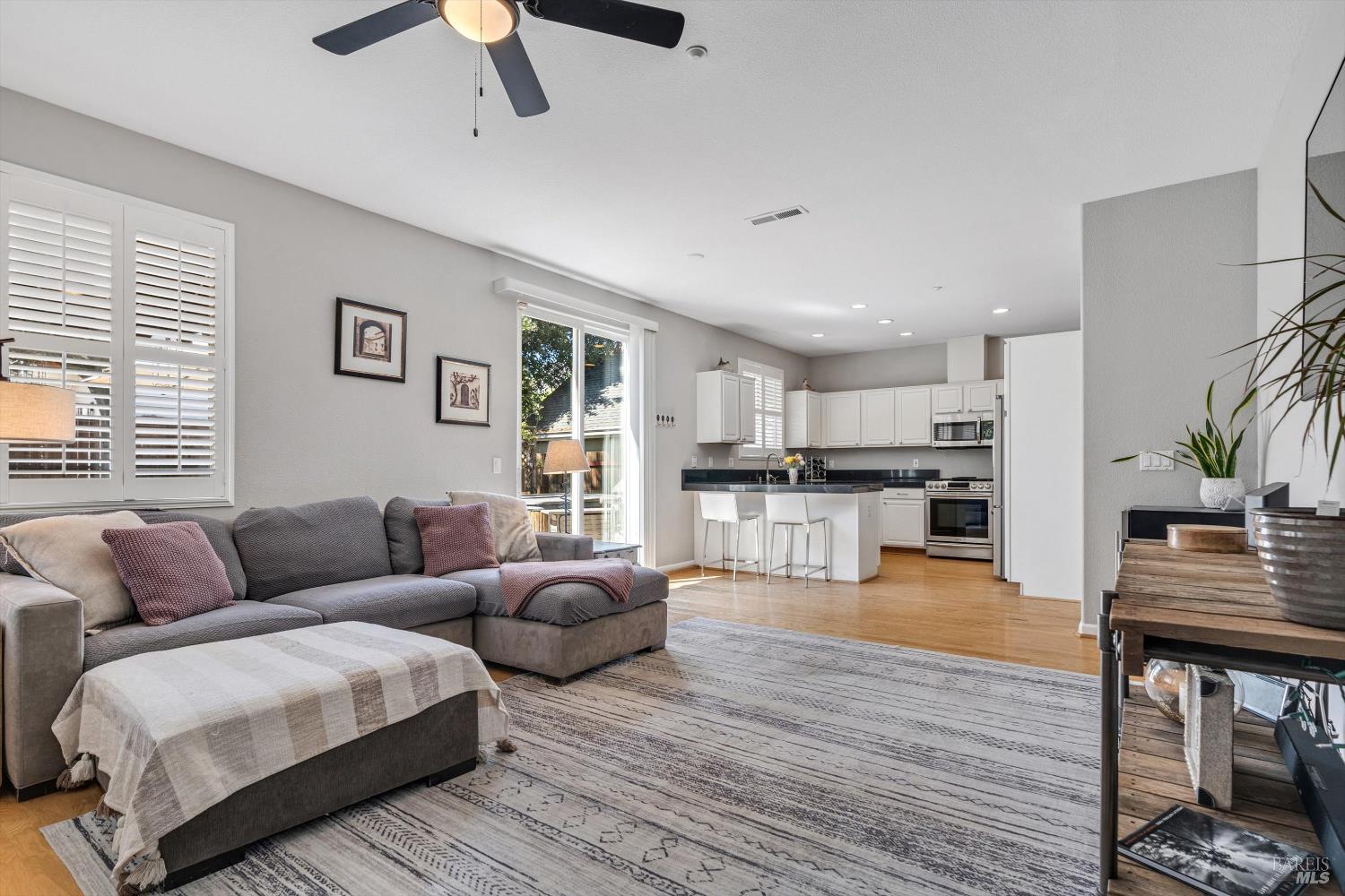 1703 Spur Ridge Lane