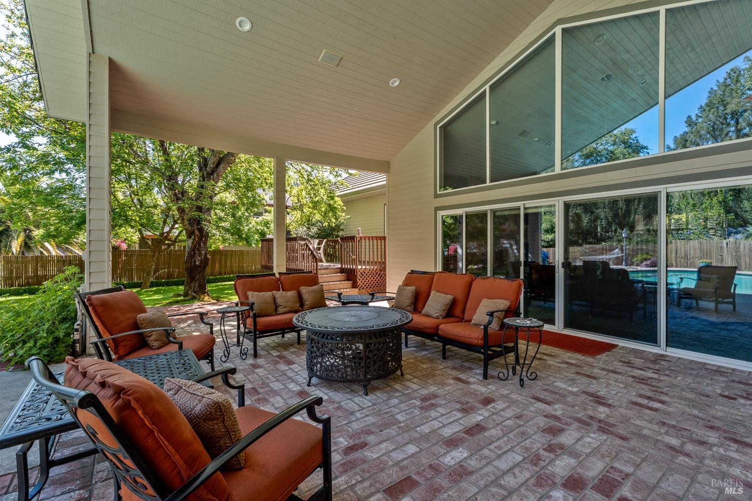 1560 Crane Terrace
