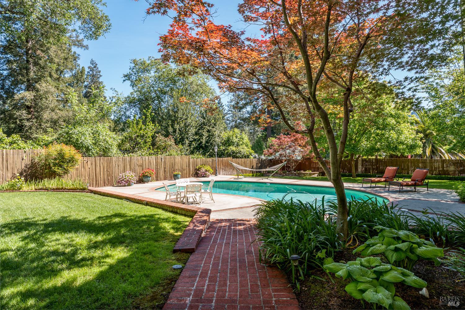 1560 Crane Terrace