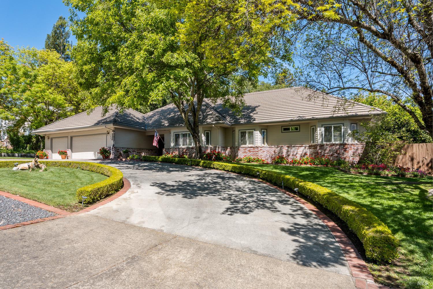 1560 Crane Terrace