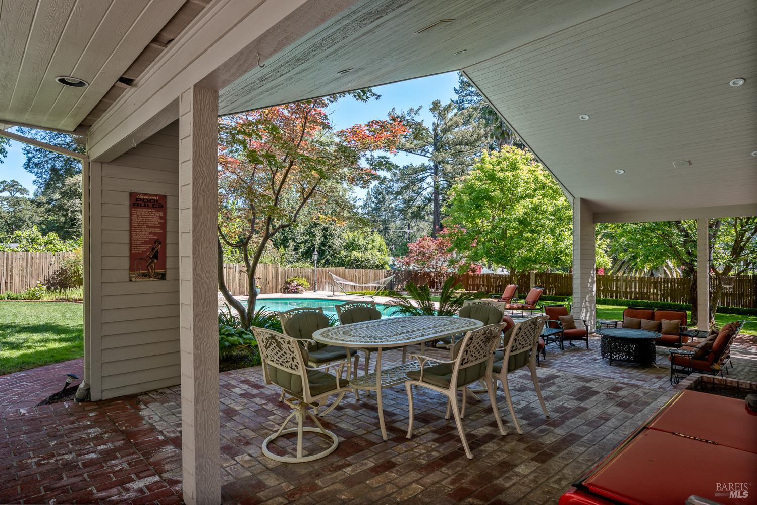 1560 Crane Terrace