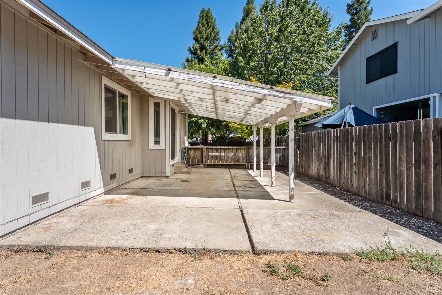 555 Donner Lane