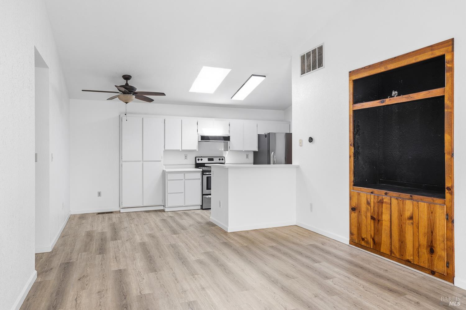 555 Donner Lane