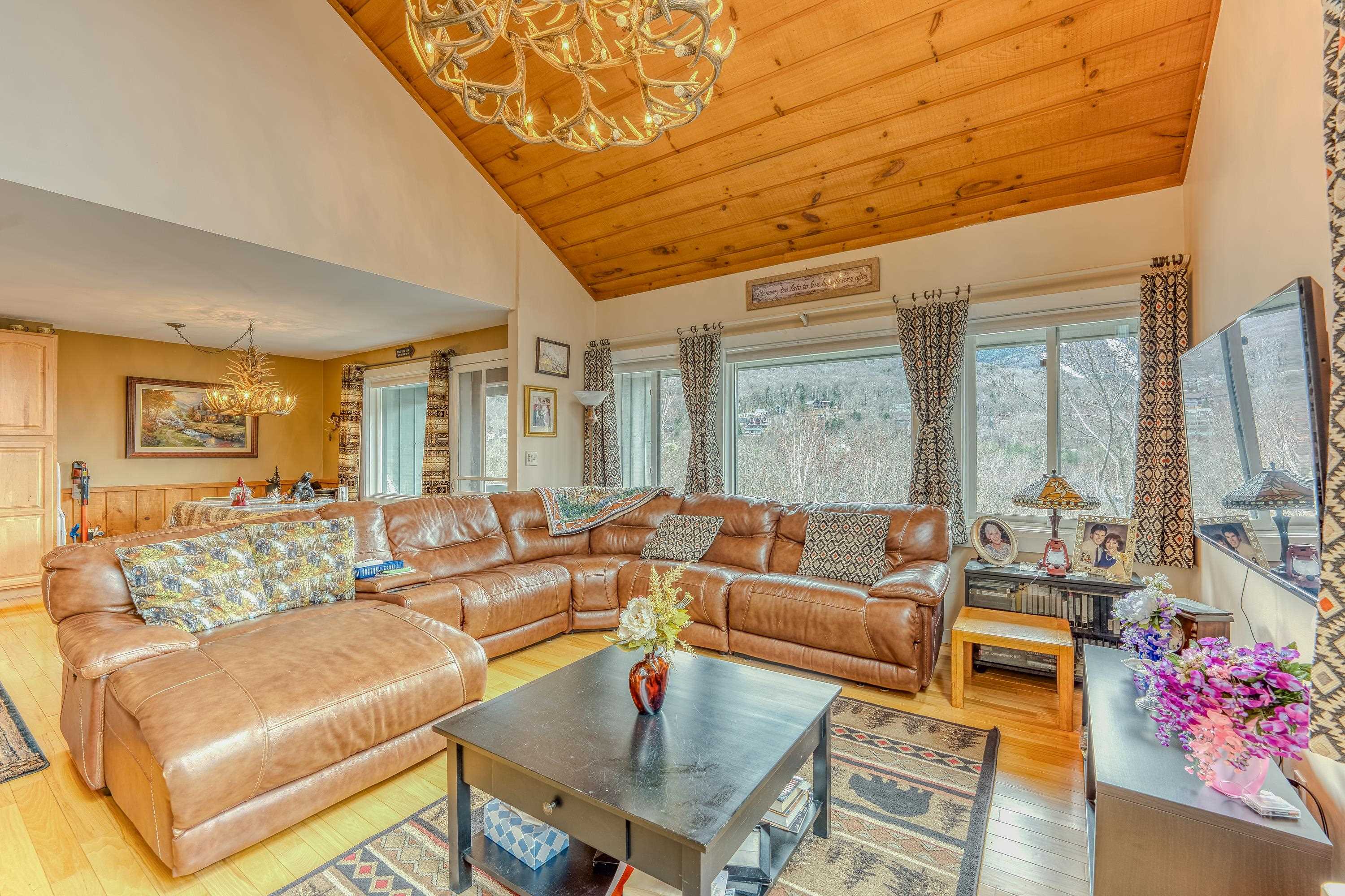 34 Ravine Lane Unit: 3