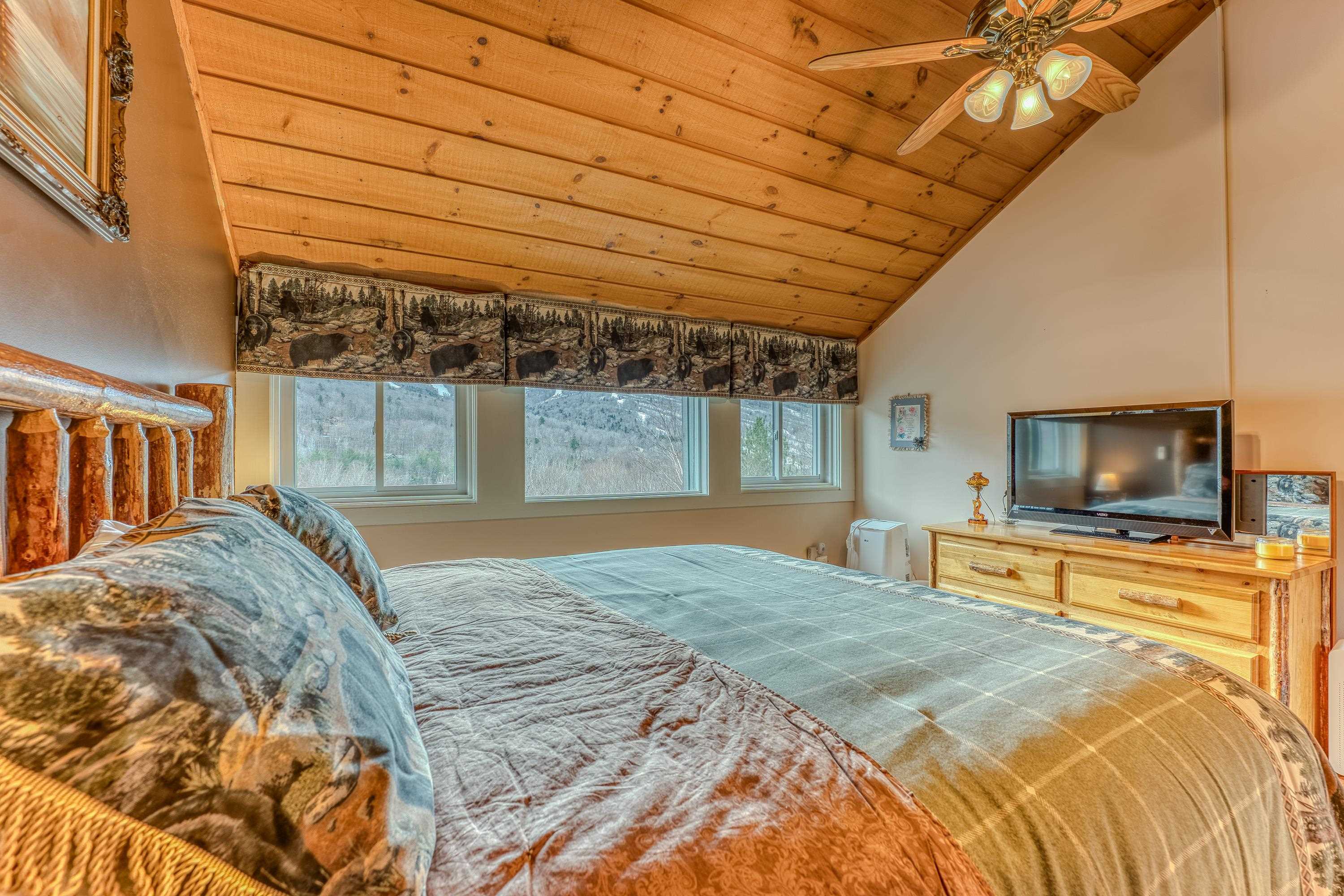 34 Ravine Lane Unit: 3